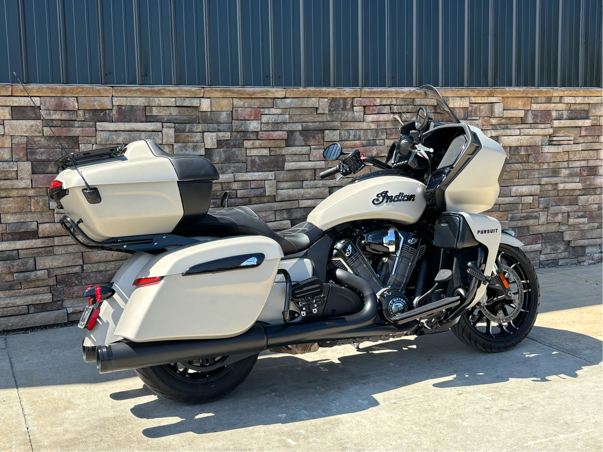 2023 Indian Motorcycle Pursuit® Dark Horse® with Premium Package in Columbia, Missouri - Photo 3