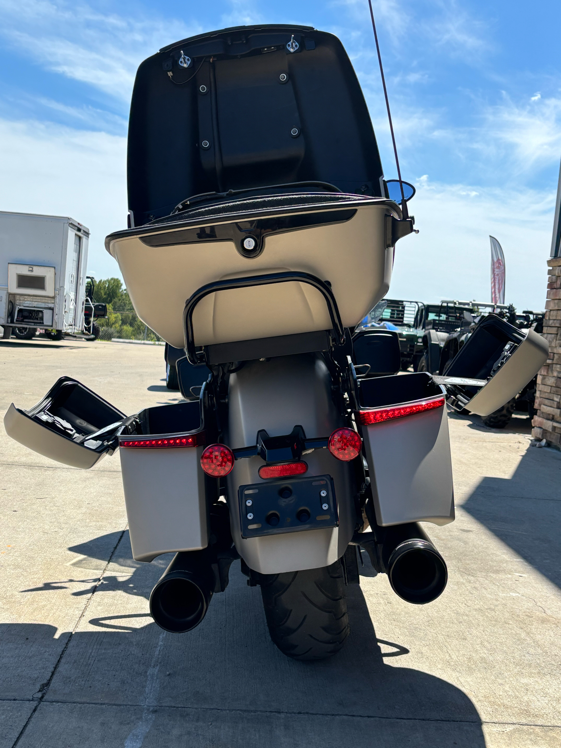 2023 Indian Motorcycle Pursuit® Dark Horse® with Premium Package in Columbia, Missouri - Photo 13