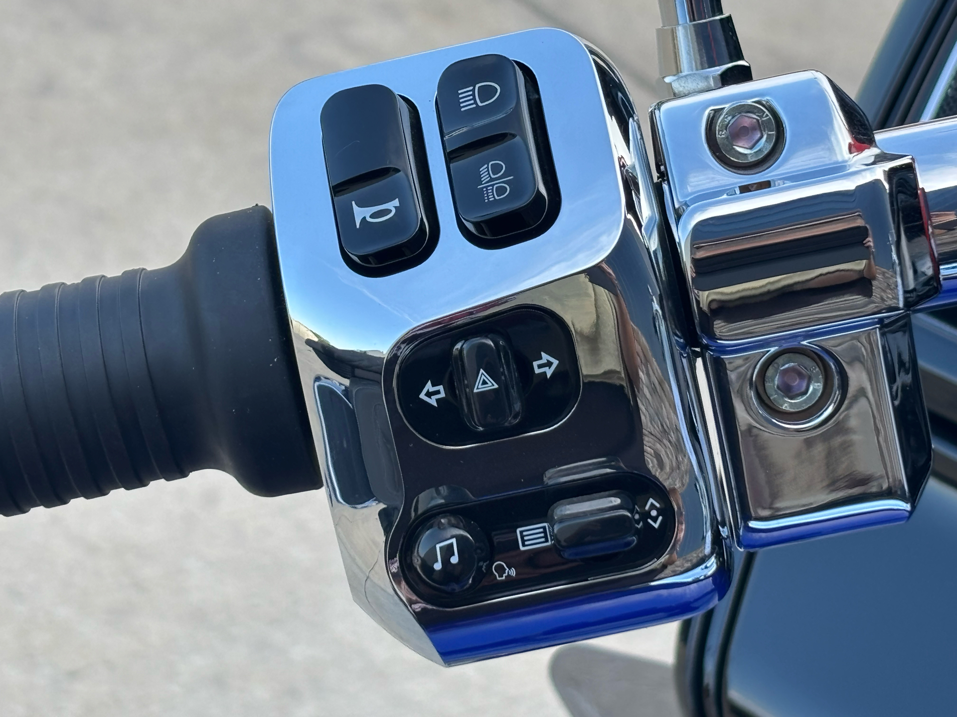 2024 Indian Motorcycle Pursuit® Limited® with PowerBand Audio Package in Columbia, Missouri - Photo 11