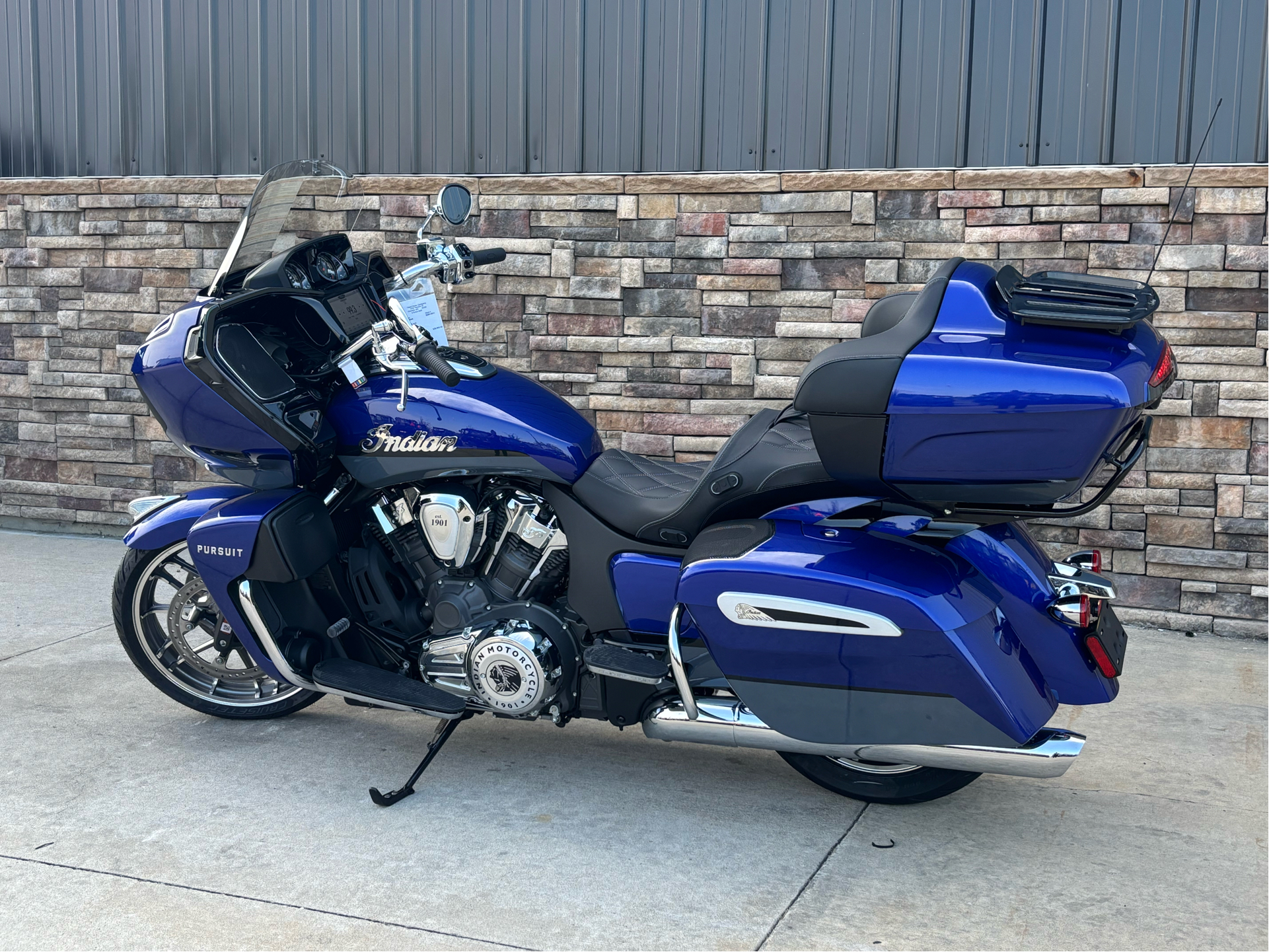2024 Indian Motorcycle Pursuit® Limited® with PowerBand Audio Package in Columbia, Missouri - Photo 3