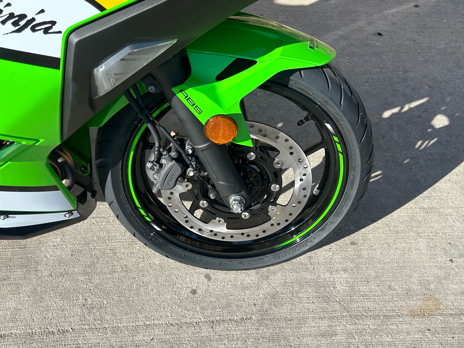 2025 Kawasaki Ninja 500 SE KRT Edition ABS in Columbia, Missouri - Photo 9