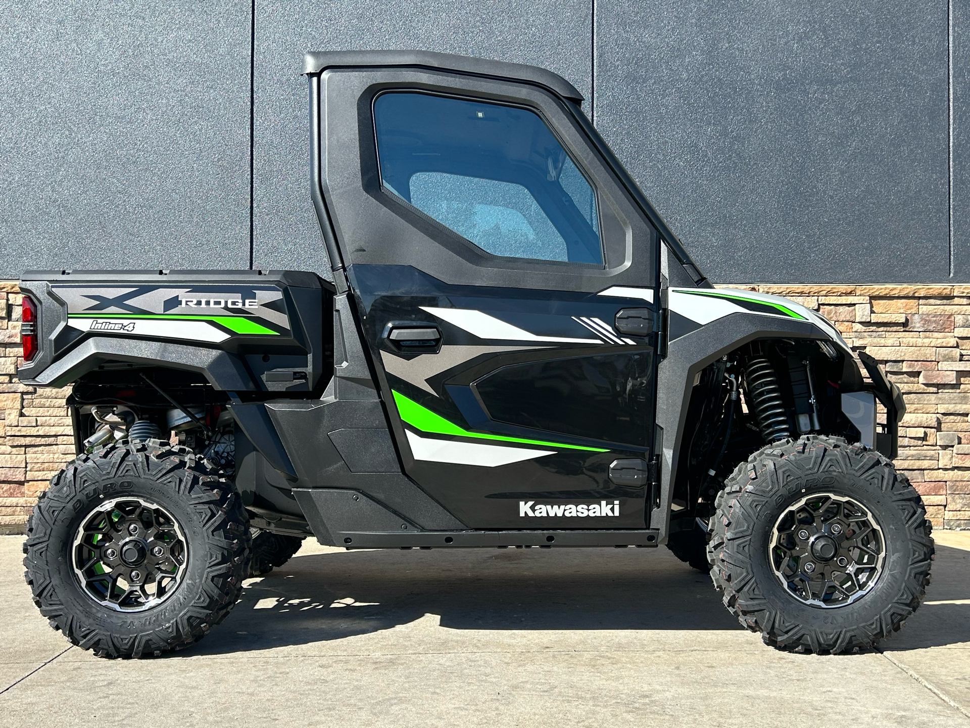 2025 Kawasaki RIDGE XR in Columbia, Missouri - Photo 12