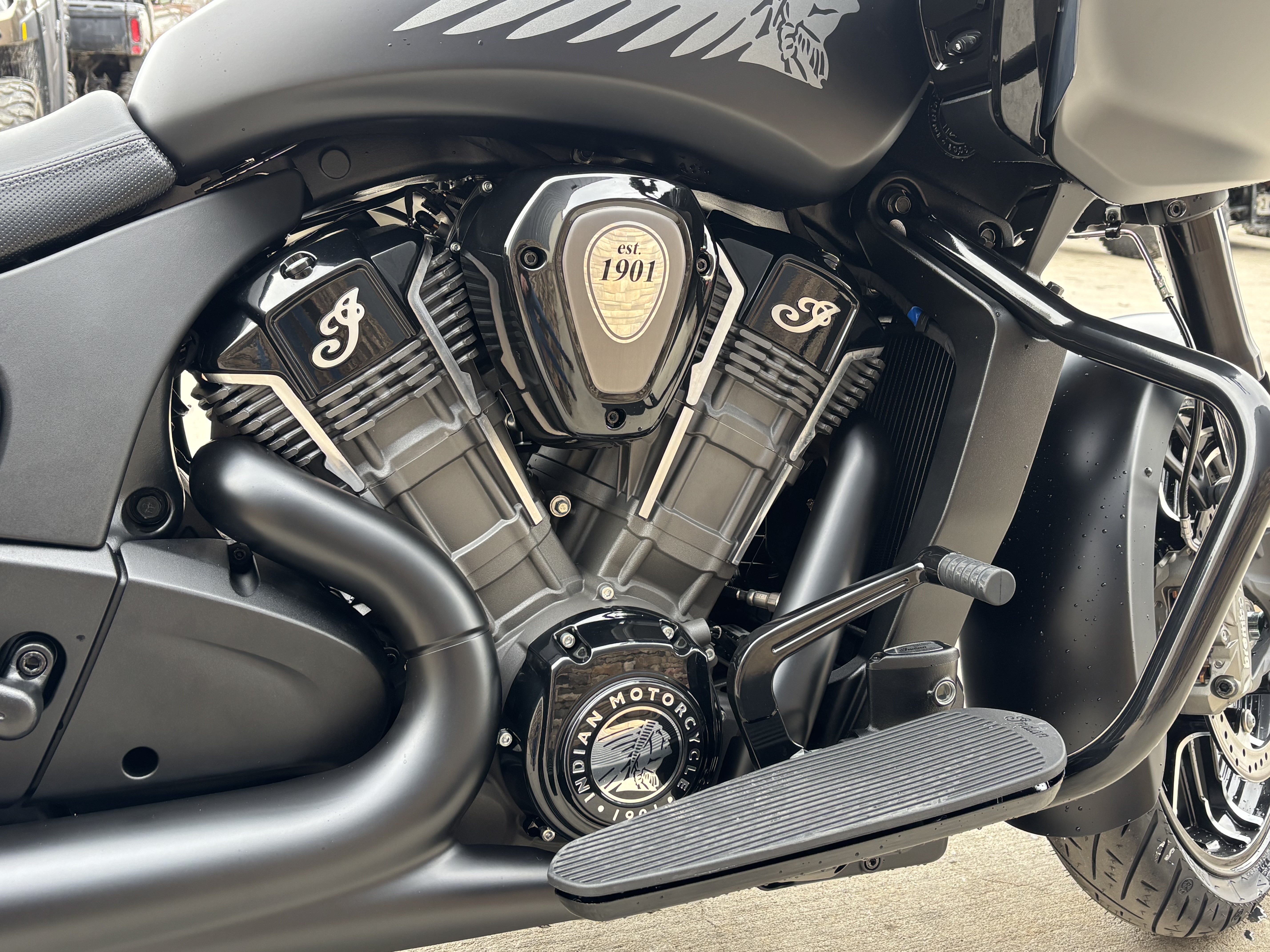 2026 Indian Motorcycle Challenger® Dark Horse® in Columbia, Missouri - Photo 9