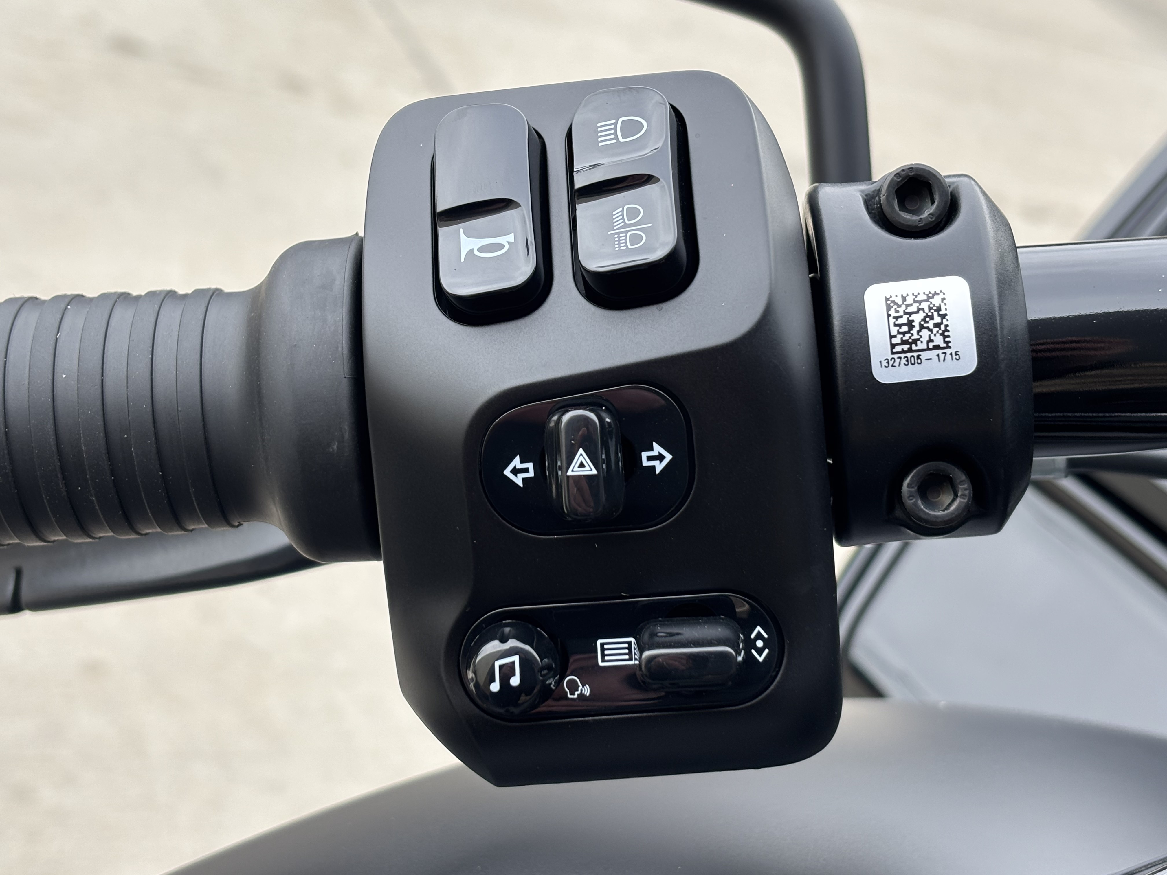 2026 Indian Motorcycle Challenger® Dark Horse® in Columbia, Missouri - Photo 10