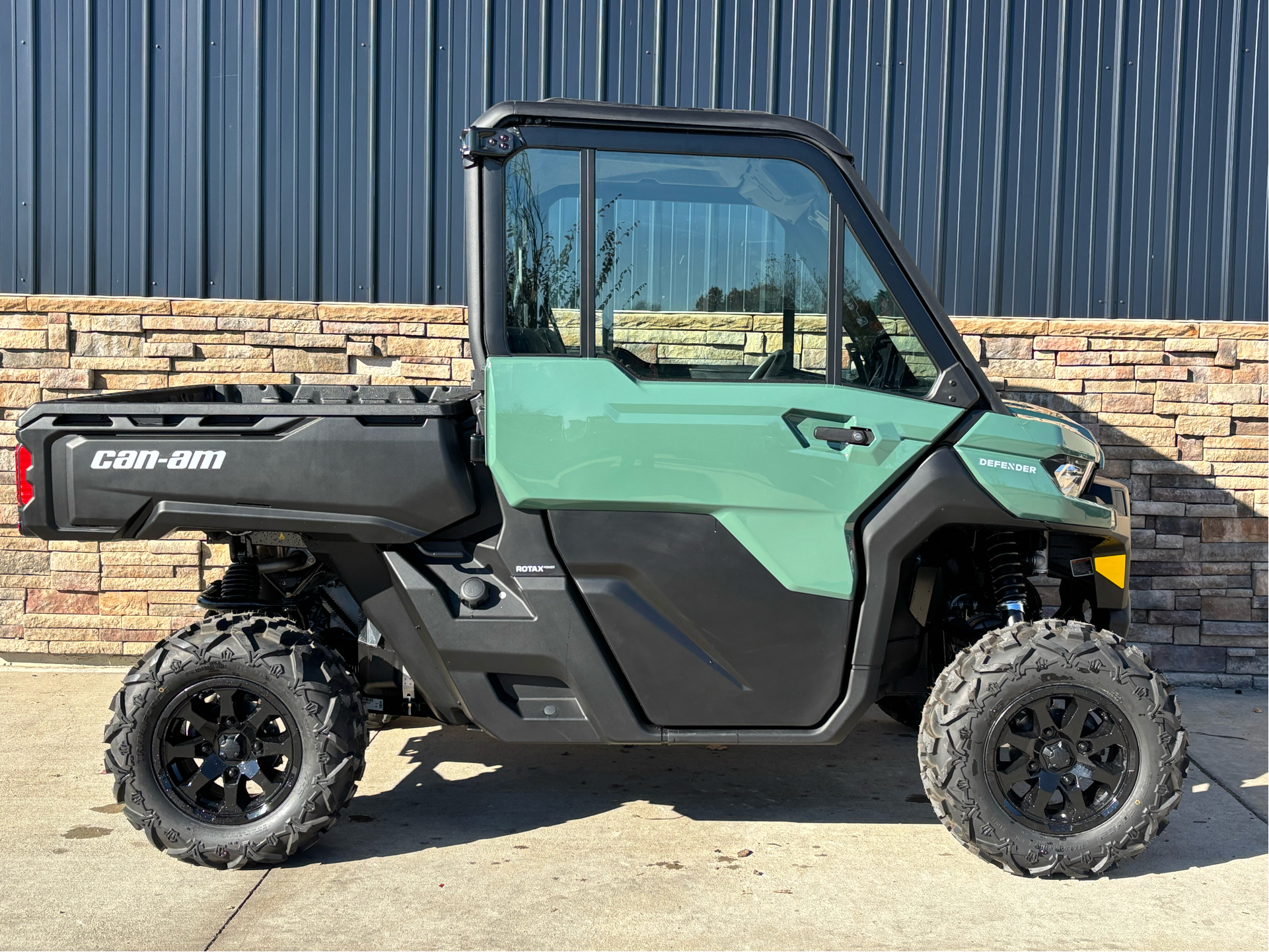 2026 Can-Am Defender DPS CAB in Columbia, Missouri - Photo 1