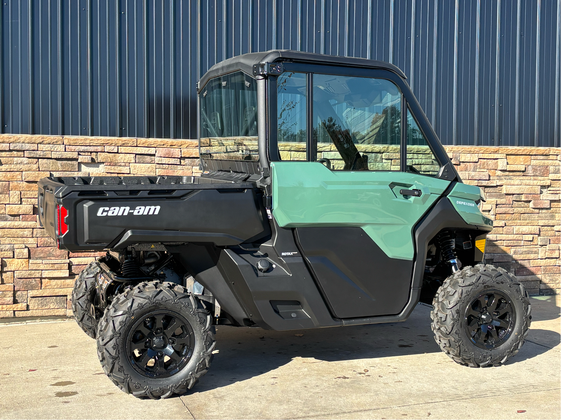 2026 Can-Am Defender DPS CAB in Columbia, Missouri - Photo 2