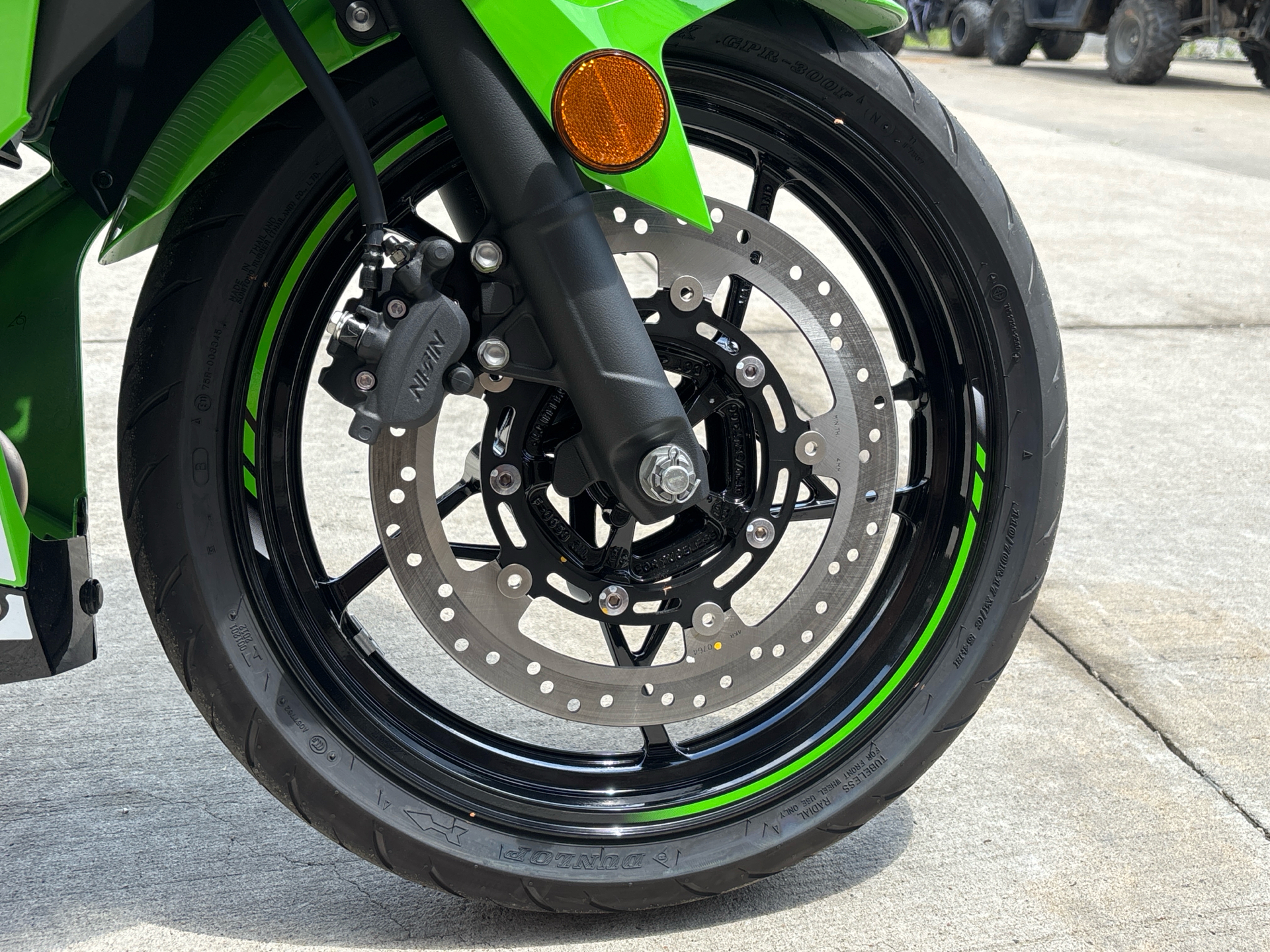 2025 Kawasaki Ninja 500 KRT Edition in Columbia, Missouri - Photo 12