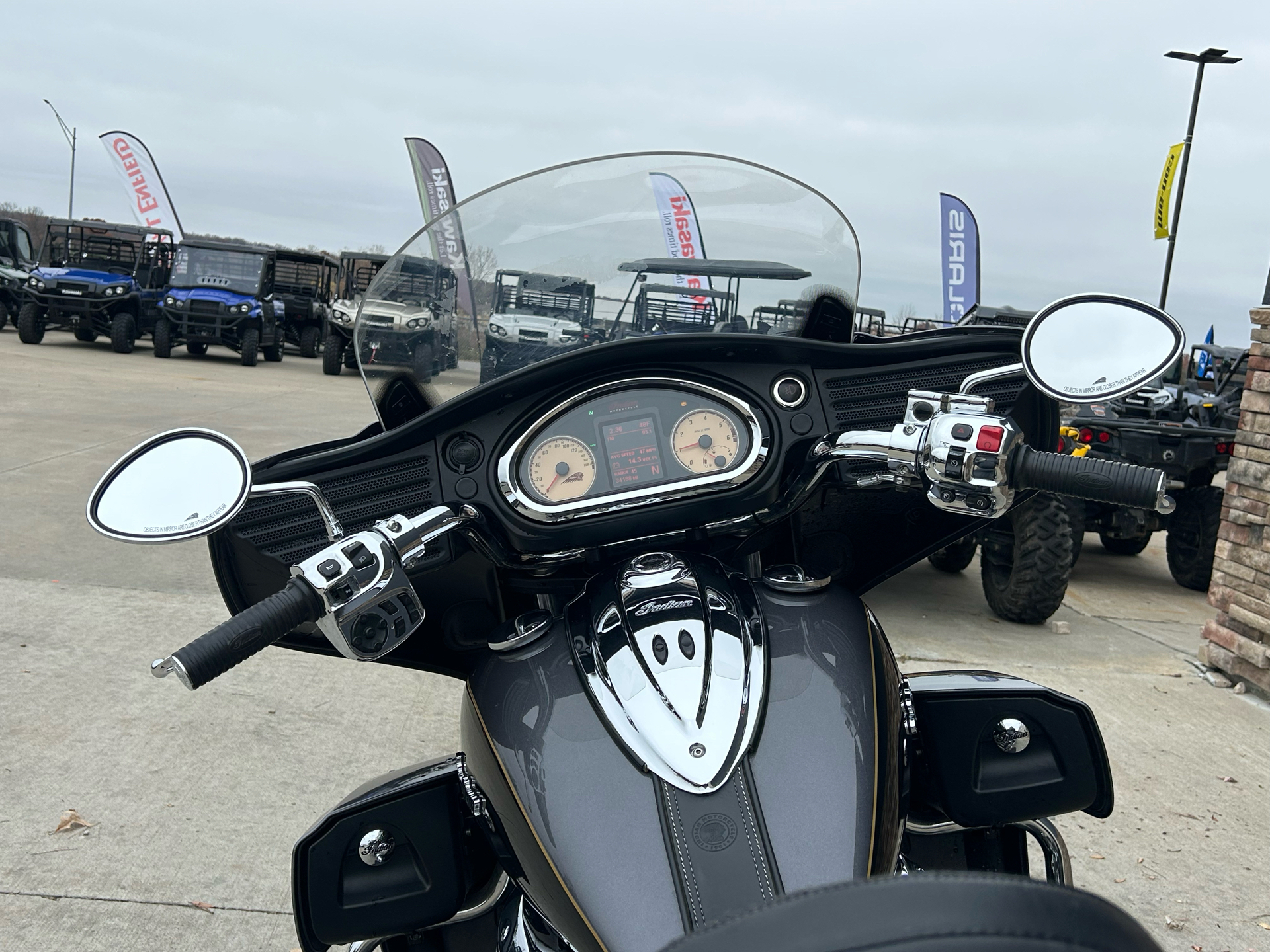 2016 Indian Motorcycle Roadmaster® in Columbia, Missouri - Photo 8