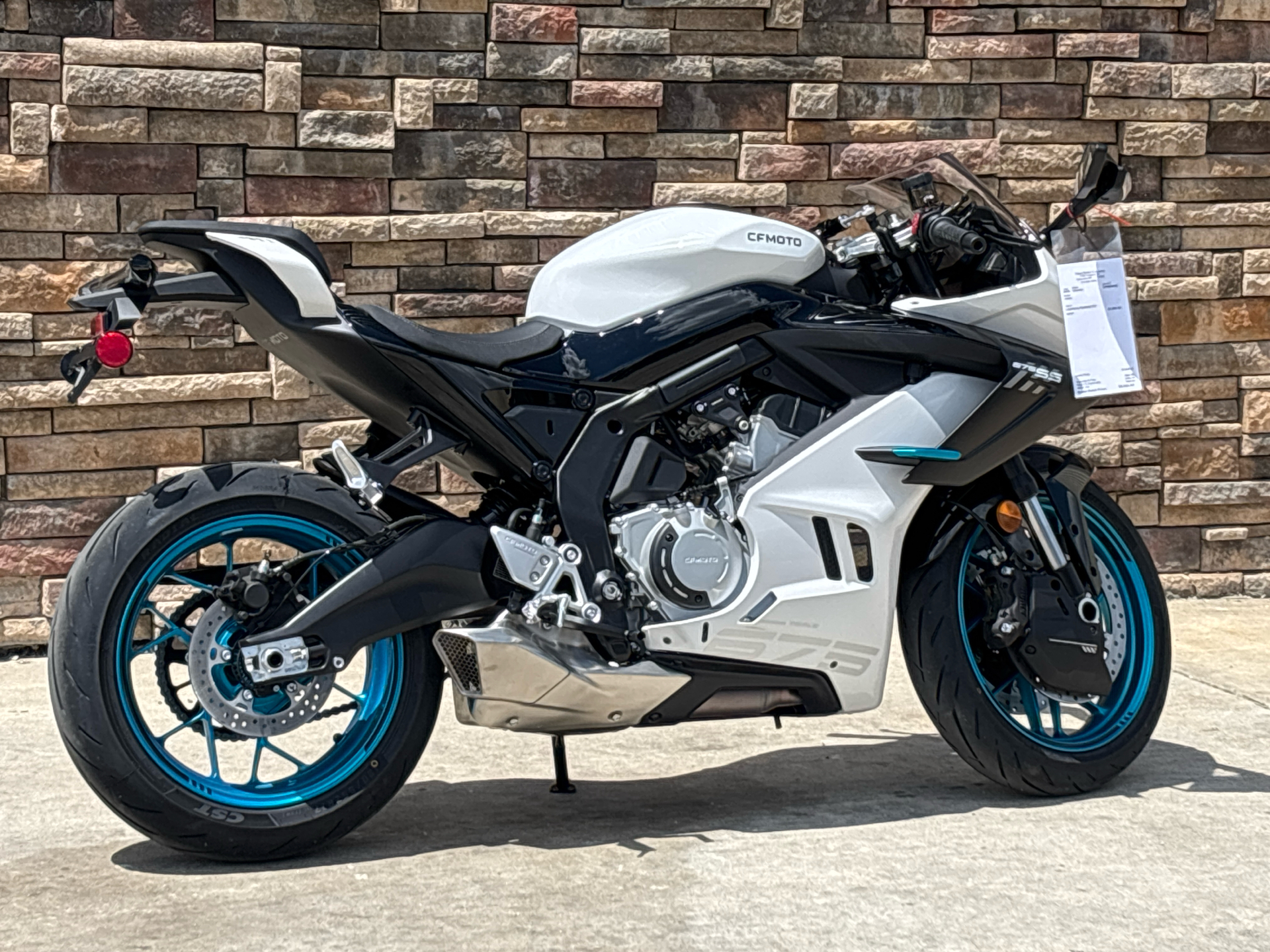 2025 CFMOTO 675SS in Columbia, Missouri - Photo 2