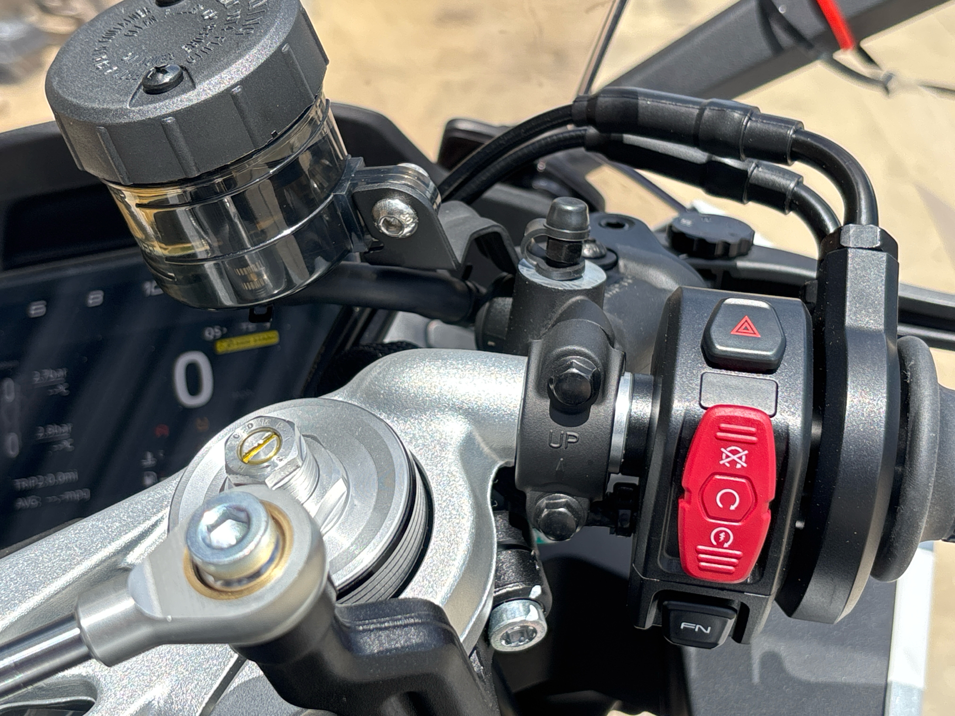 2025 CFMOTO 675SS in Columbia, Missouri - Photo 7