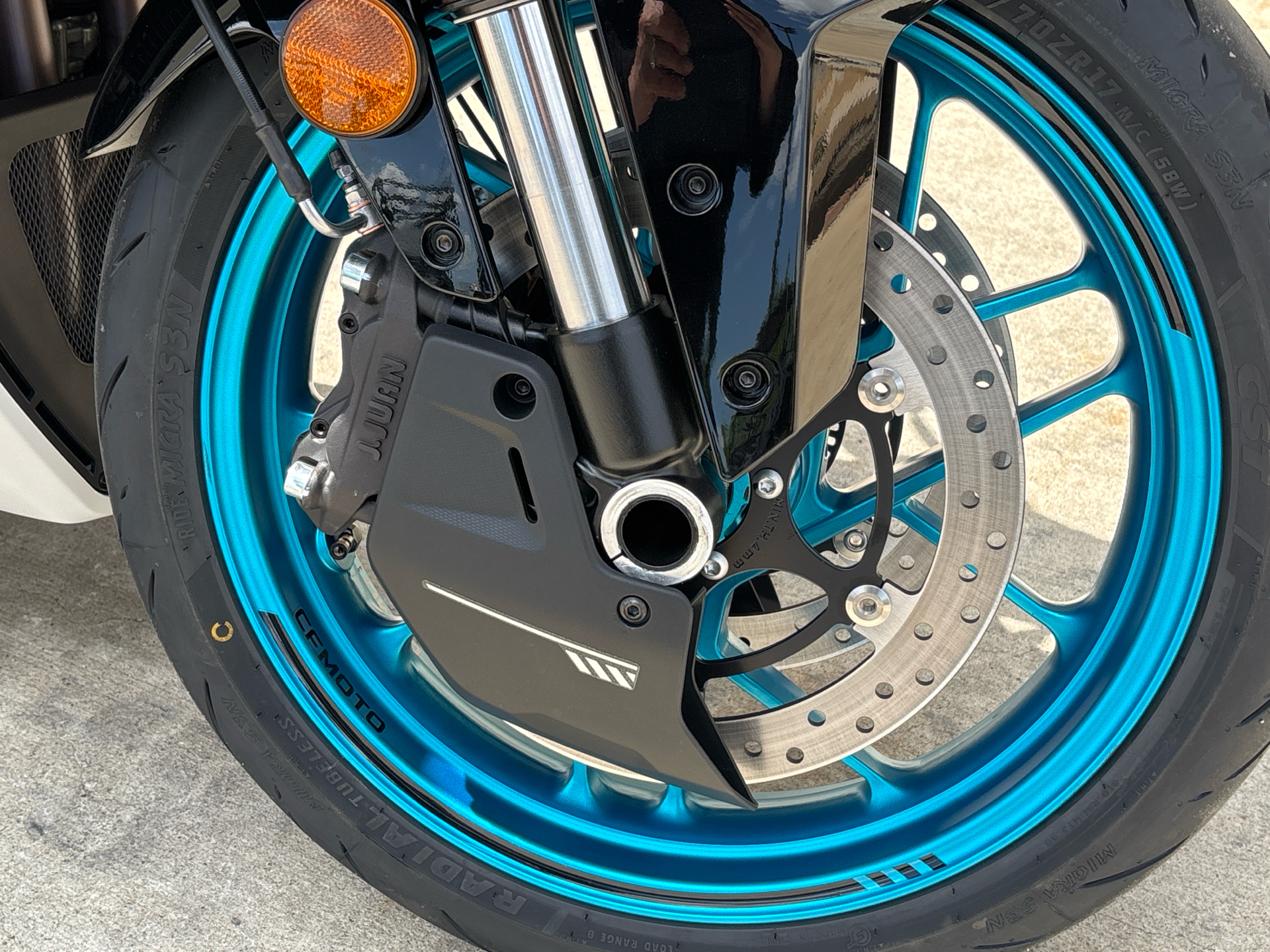 2025 CFMOTO 675SS in Columbia, Missouri - Photo 9