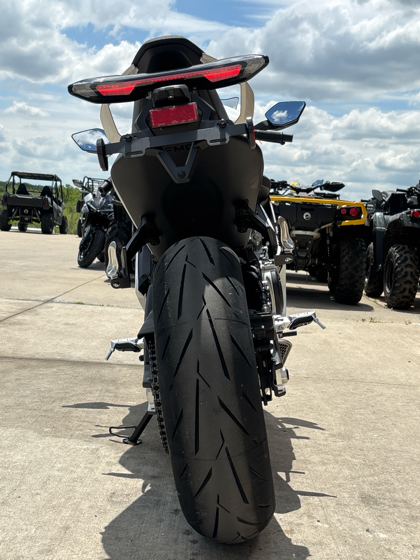 2025 CFMOTO 675SS in Columbia, Missouri - Photo 10
