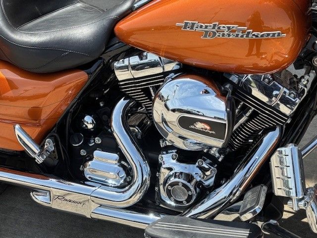 2015 Harley-Davidson Street Glide® Special in Columbia, Missouri - Photo 6