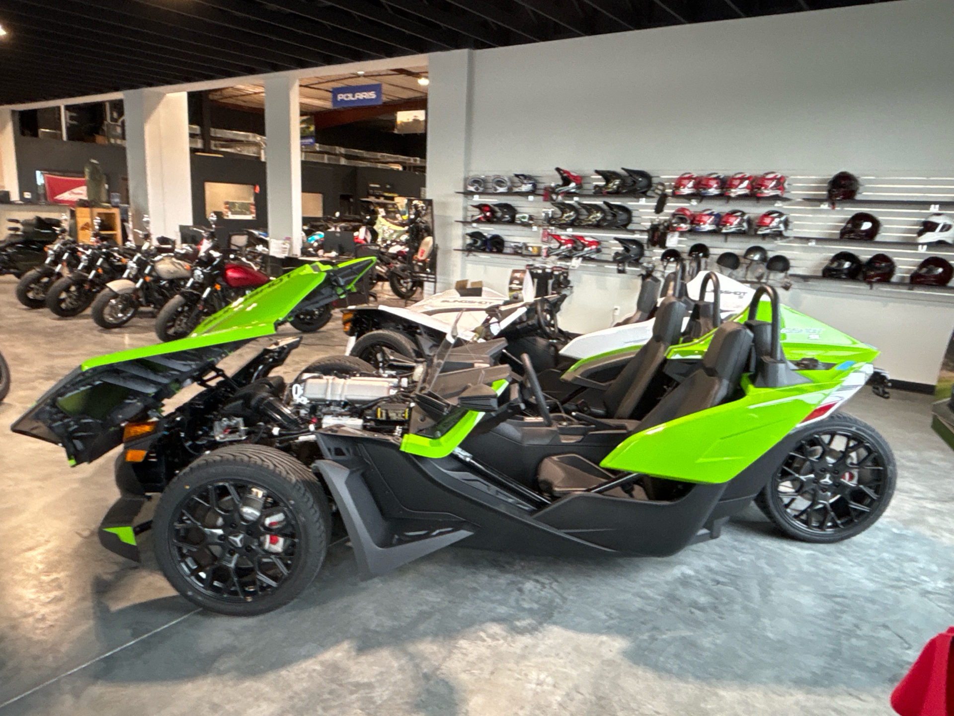 2025 Slingshot Slingshot SL - AutoDrive in Columbia, Missouri - Photo 2
