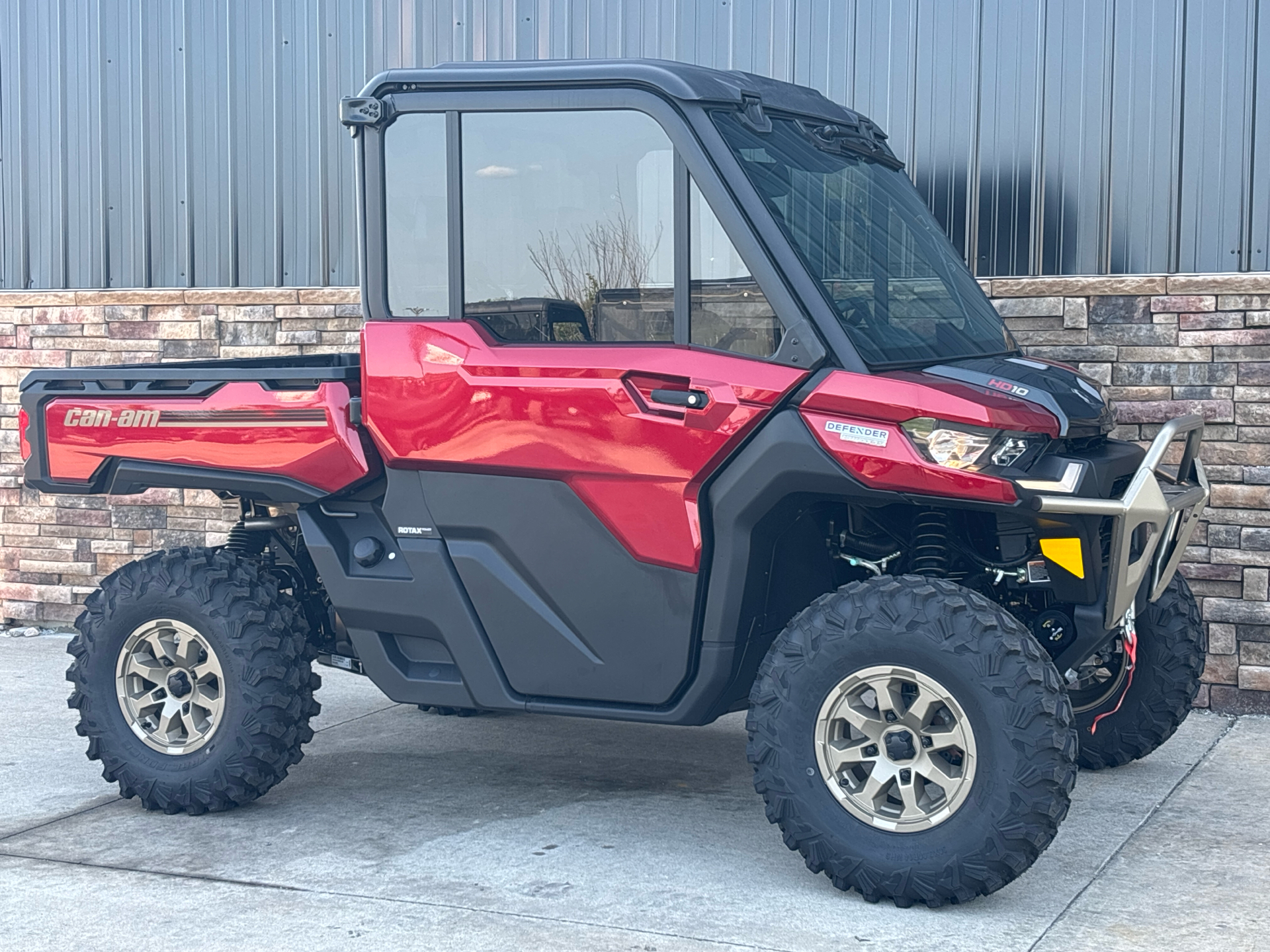 2025 Can-Am Defender Limited in Columbia, Missouri - Photo 3