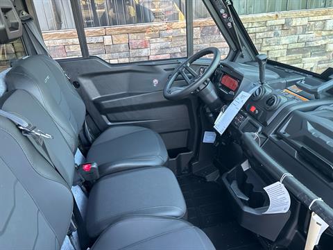 2025 Can-Am Defender Limited in Columbia, Missouri - Photo 6