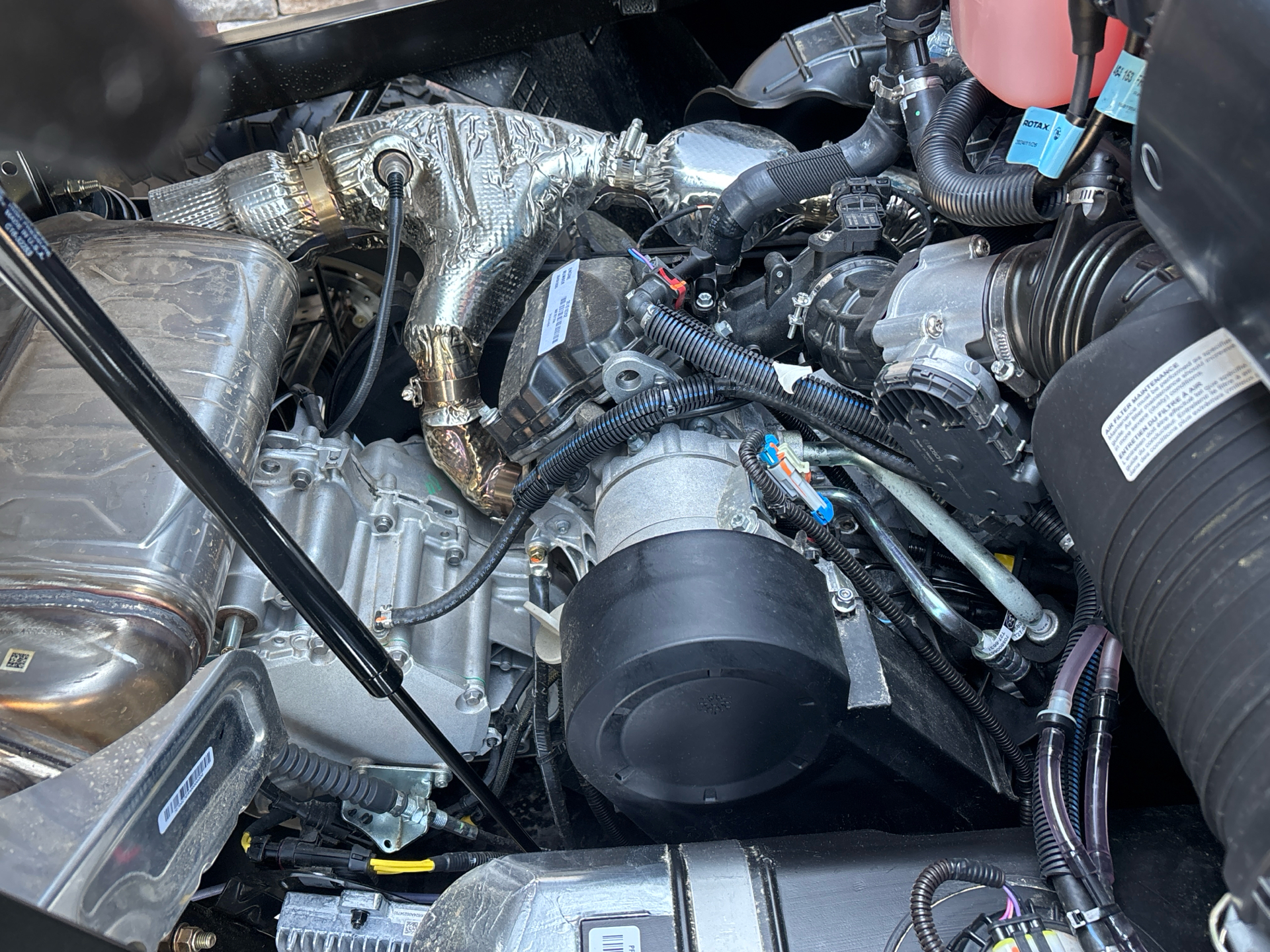2025 Can-Am Defender Limited in Columbia, Missouri - Photo 10