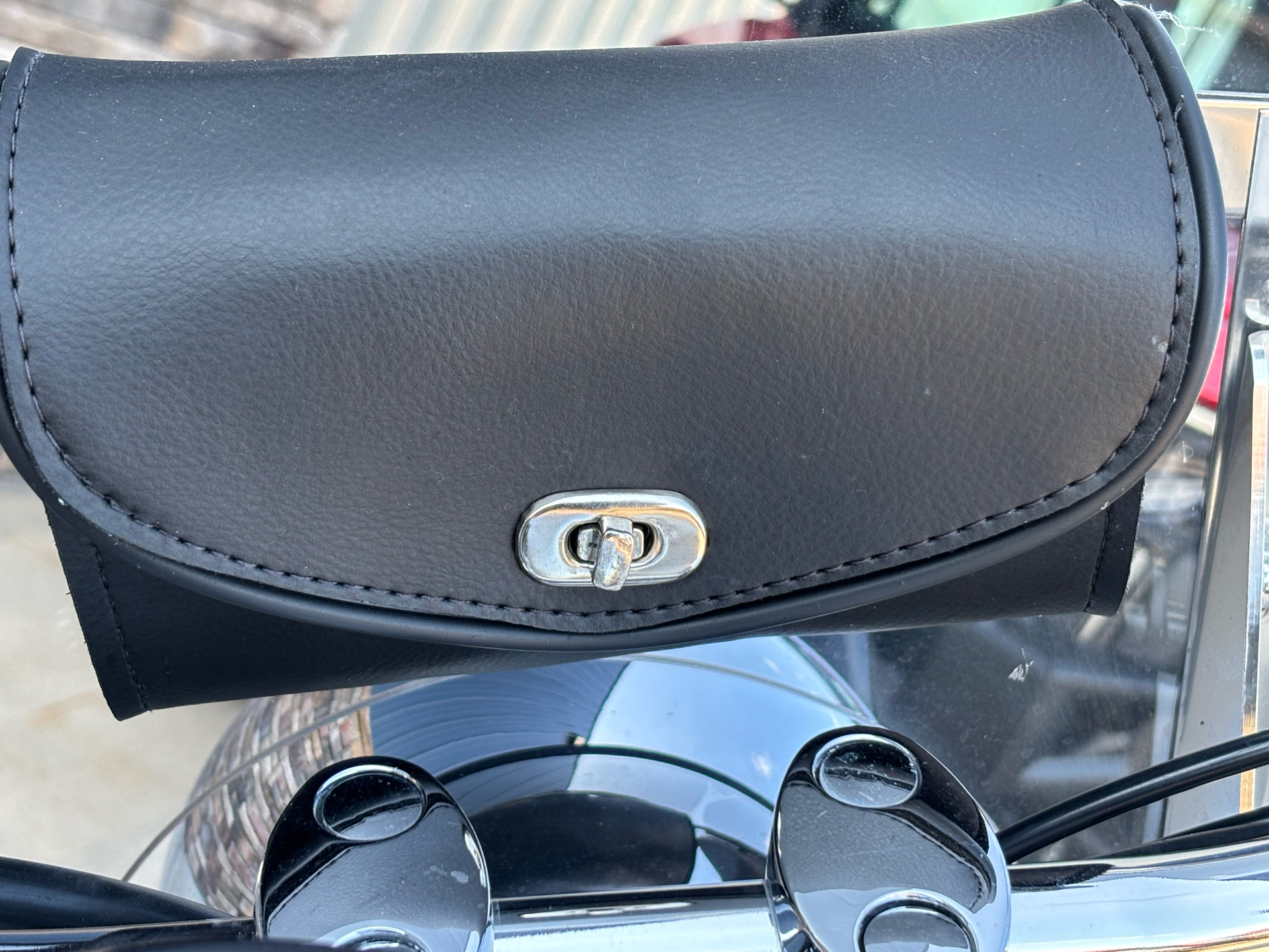 2007 Kawasaki Vulcan® 1500 Classic in Columbia, Missouri - Photo 12
