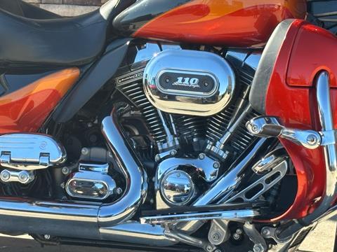 2013 Harley-Davidson CVO™ Ultra Classic® Electra Glide® in Columbia, Missouri - Photo 4