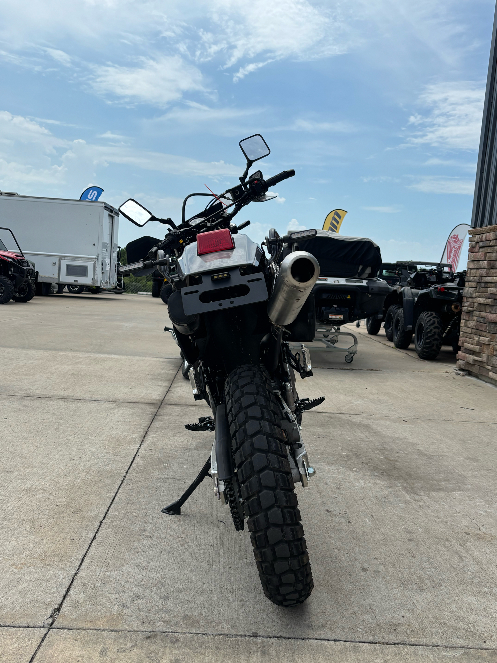 2024 Suzuki DR650S in Columbia, Missouri - Photo 12