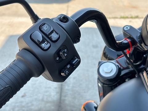 2025 Indian Motorcycle Chief Bobber Dark Horse® in Columbia, Missouri - Photo 7