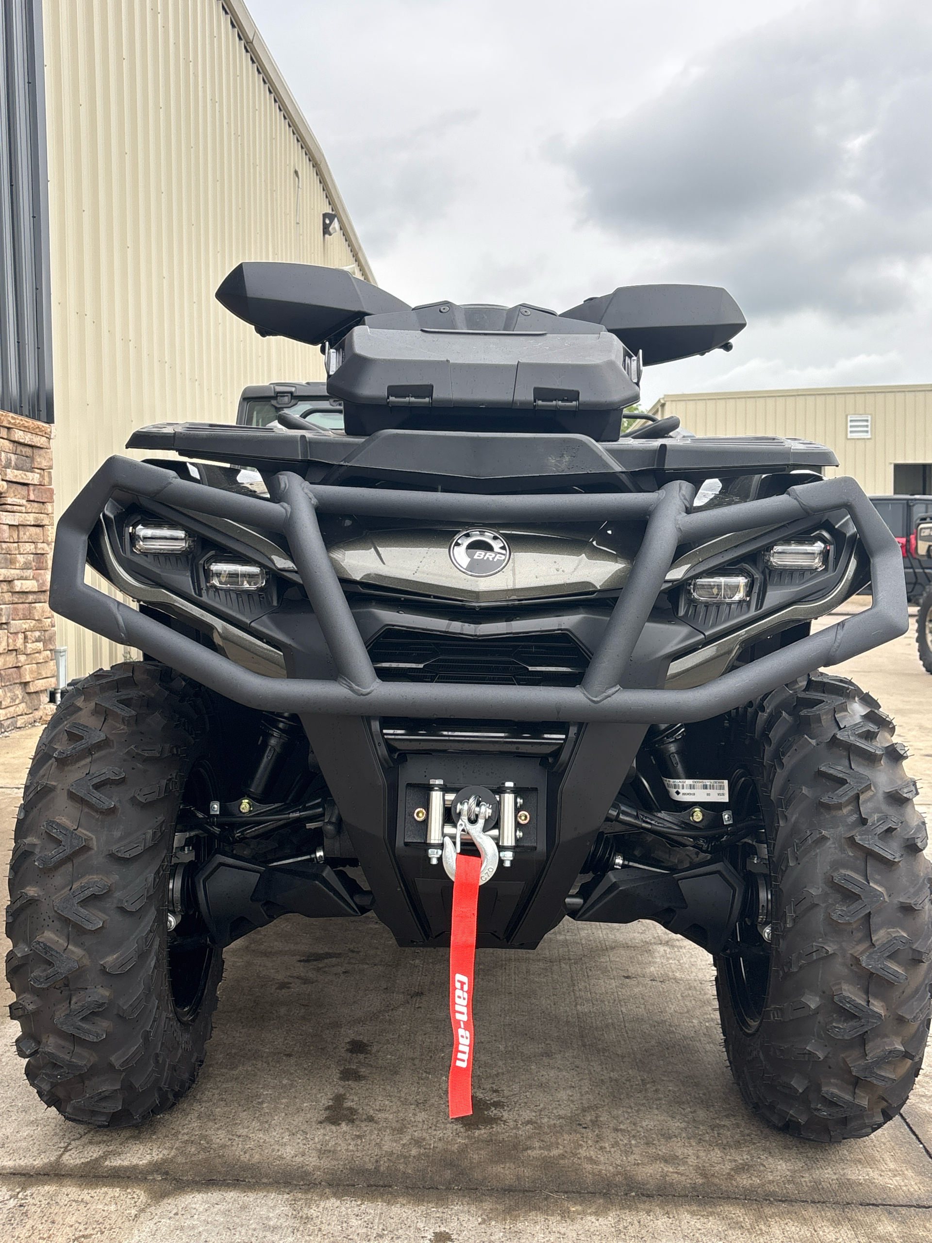 2025 Can-Am Outlander MAX 6x6 XT 1000 in Columbia, Missouri - Photo 9