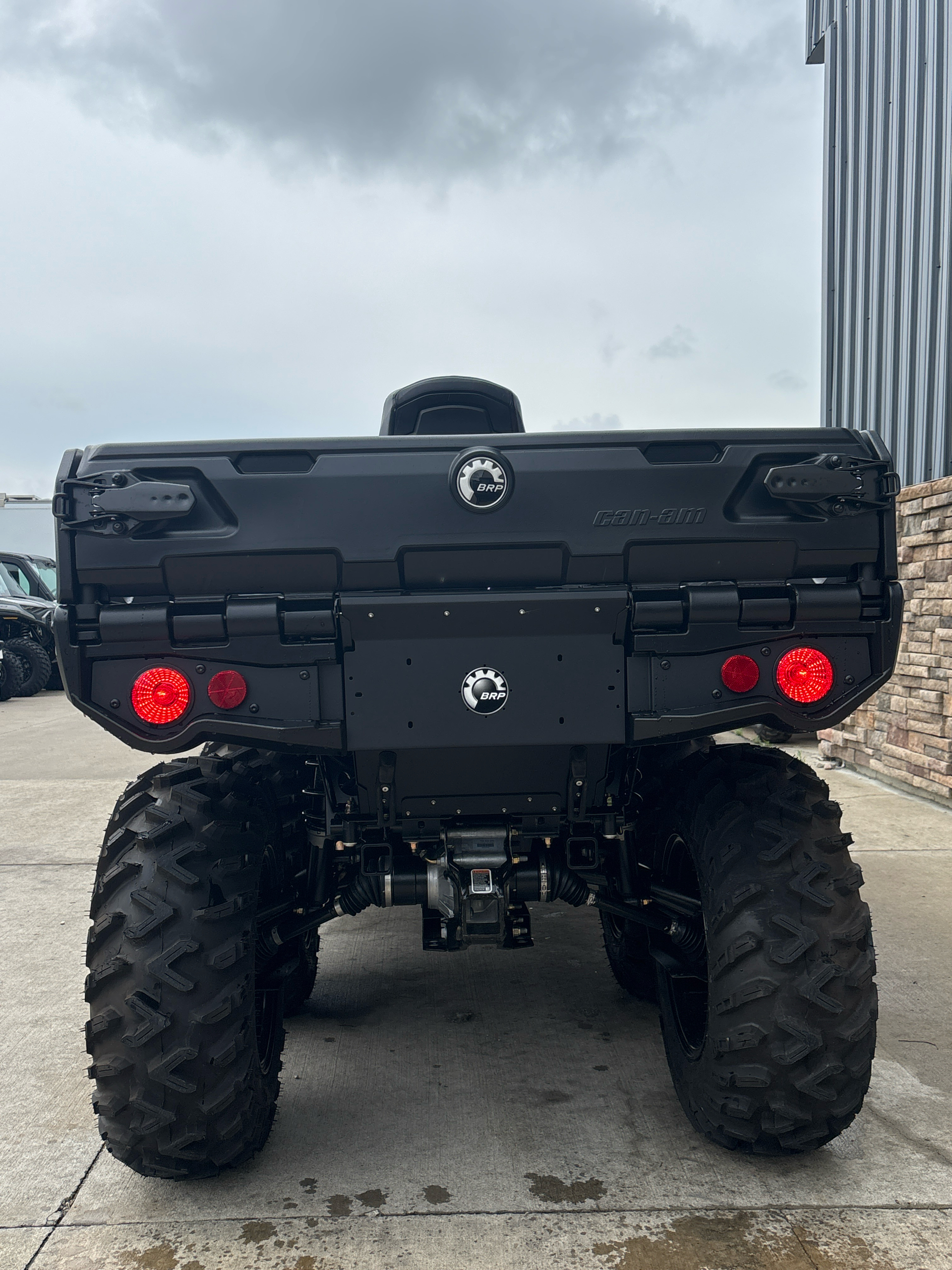 2025 Can-Am Outlander MAX 6x6 XT 1000 in Columbia, Missouri - Photo 11