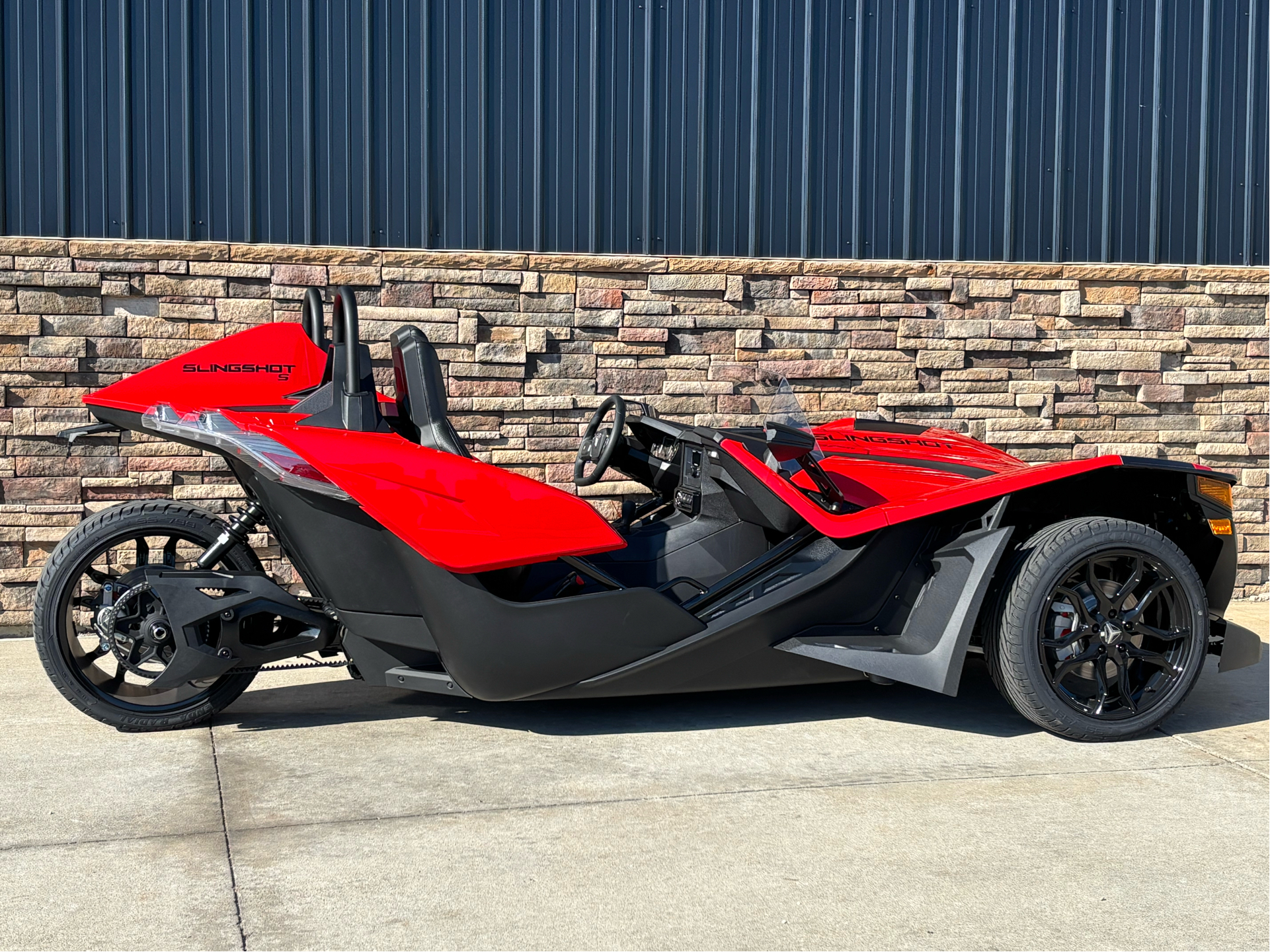 2025 Slingshot Slingshot S - Manual in Columbia, Missouri - Photo 2