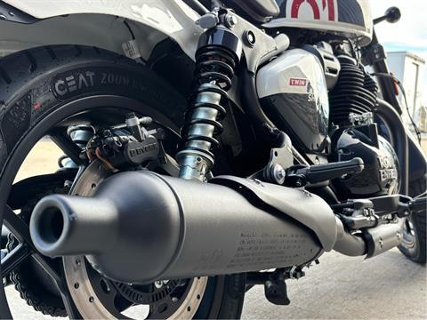 2024 Royal Enfield Shotgun 650 in Columbia, Missouri - Photo 8