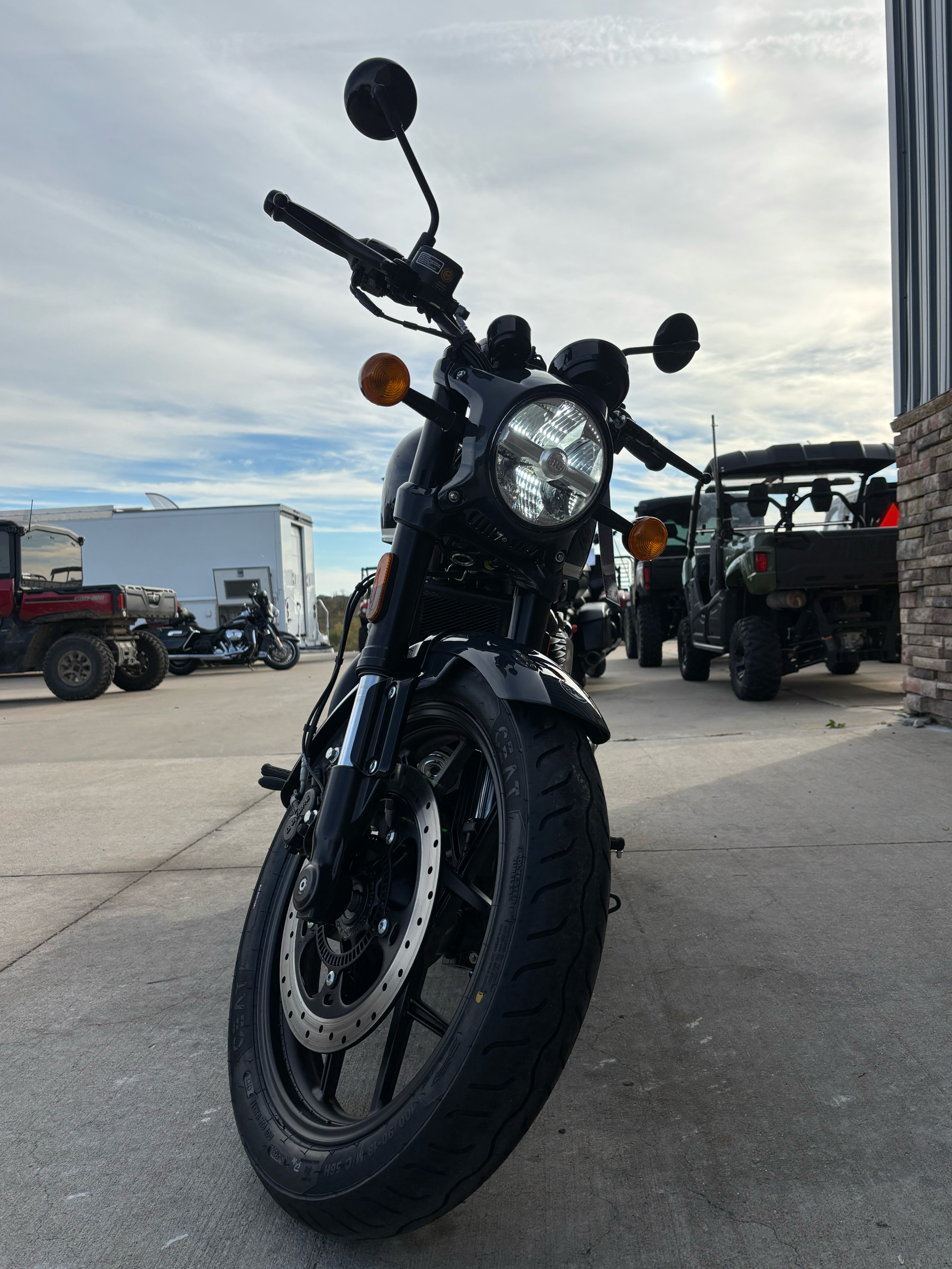 2024 Royal Enfield Shotgun 650 in Columbia, Missouri - Photo 9