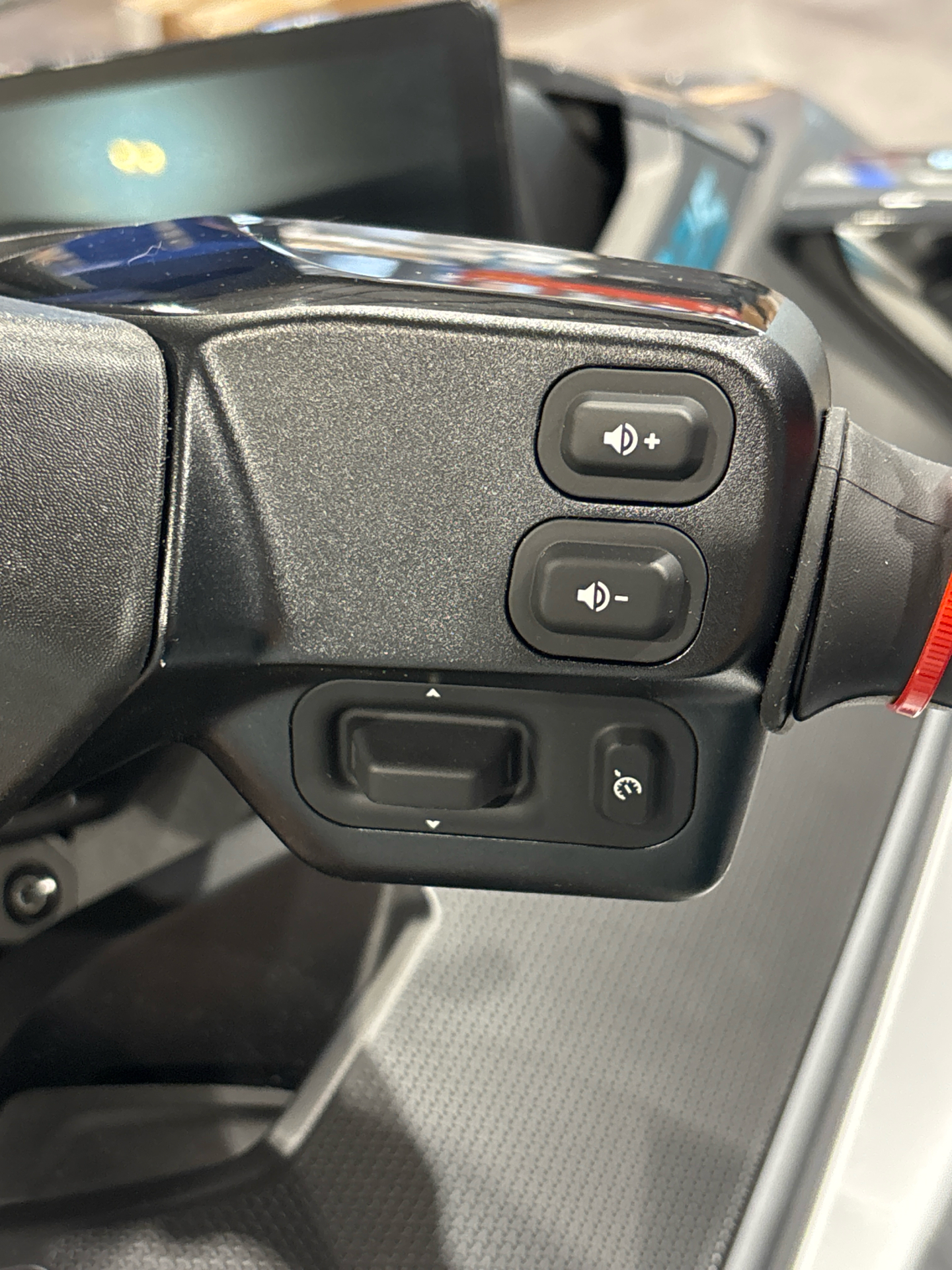 2025 Sea-Doo GTX Limited 325 in Columbia, Missouri - Photo 7
