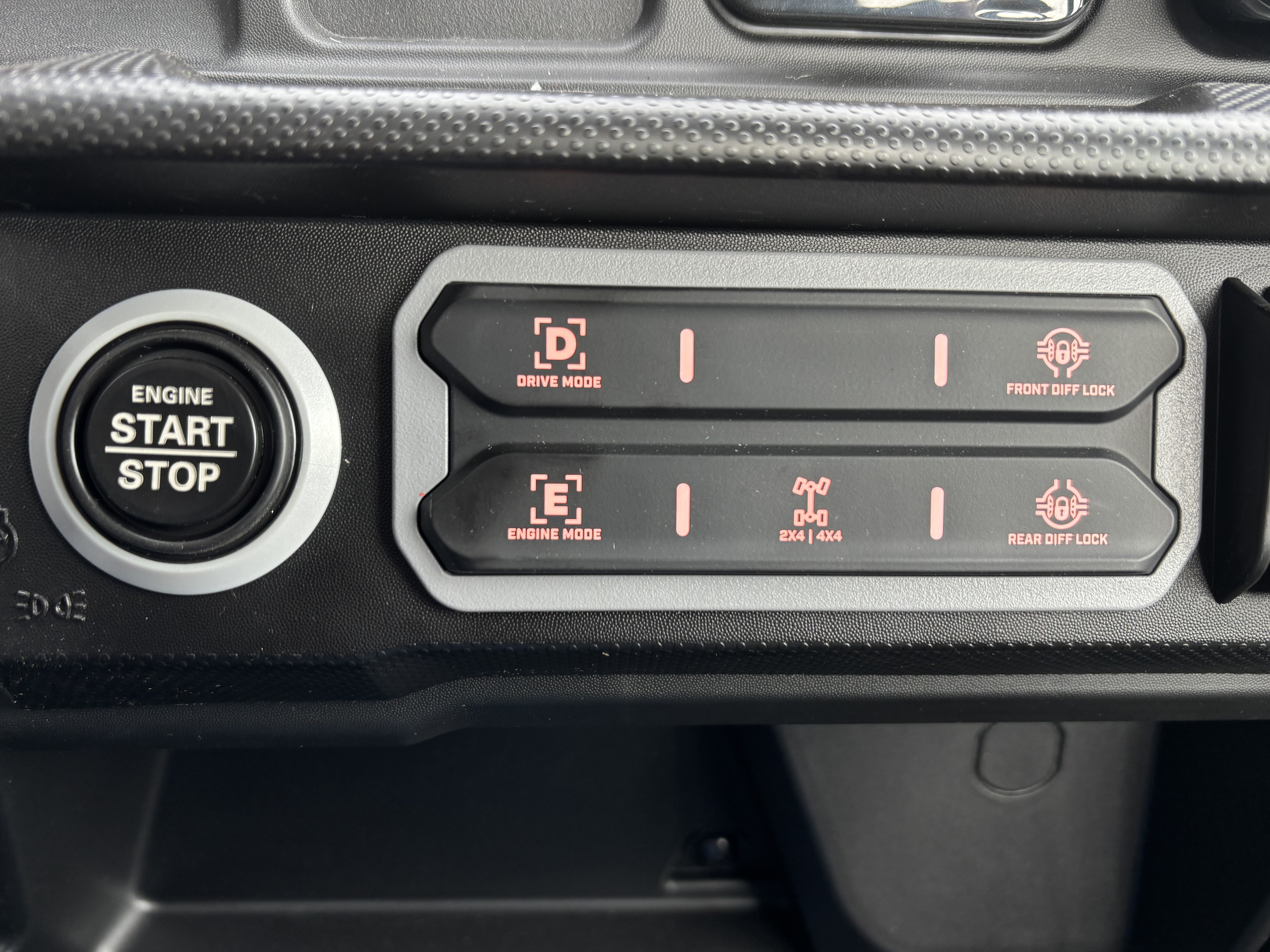 2026 Can-Am Defender XT CAB HD11 in Columbia, Missouri - Photo 9