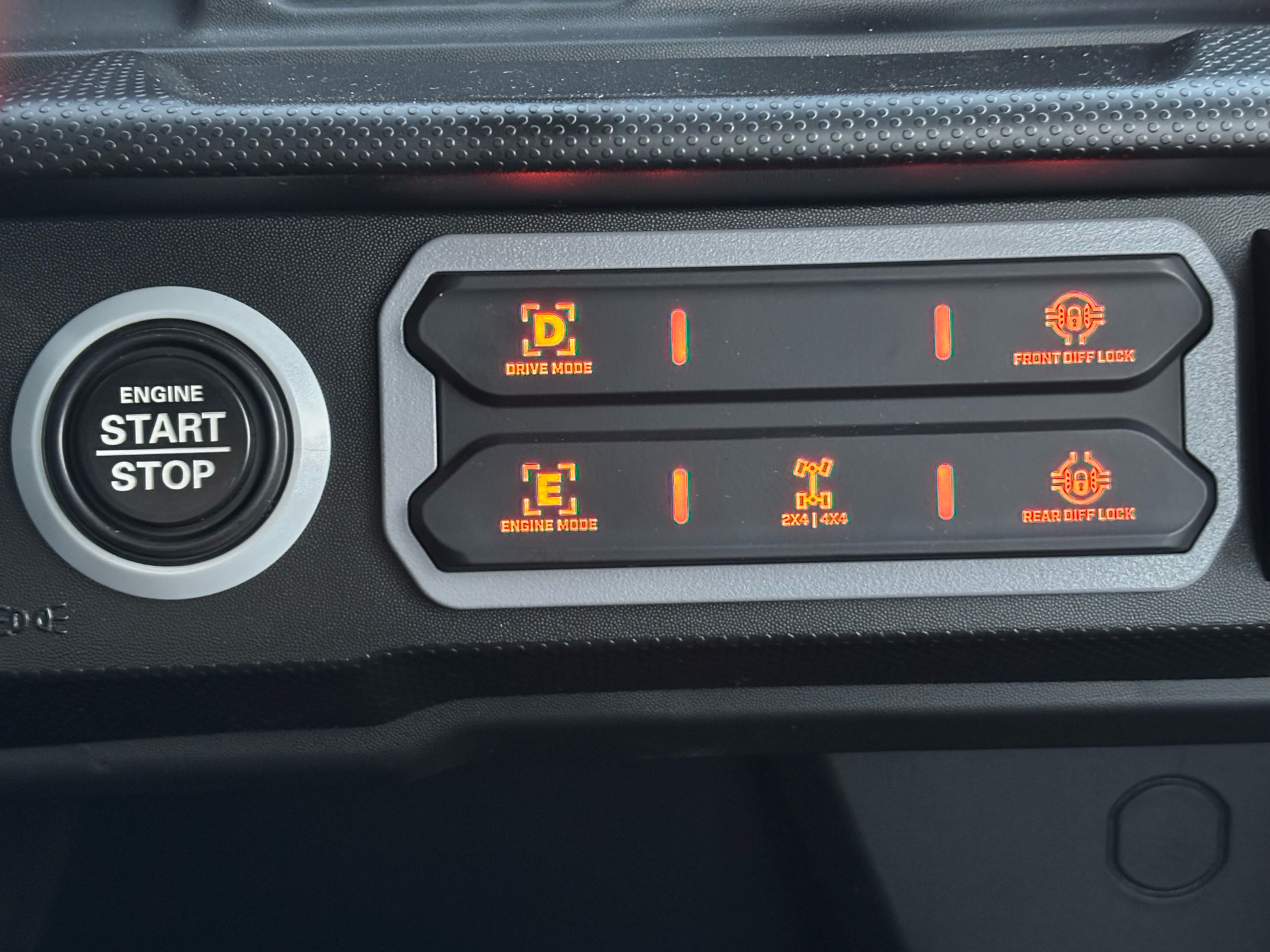 2026 Can-Am Defender XT CAB HD11 in Columbia, Missouri - Photo 10