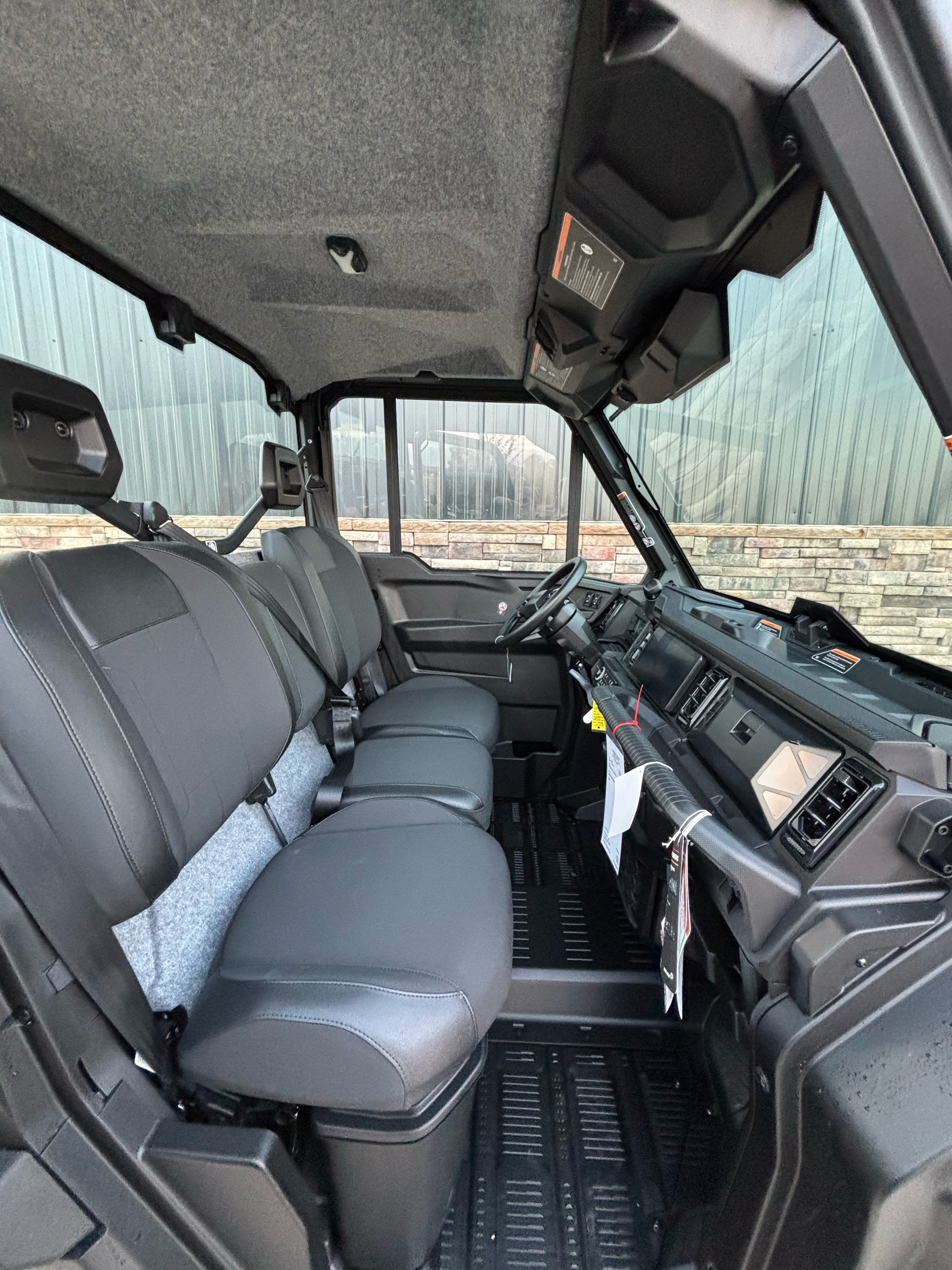 2026 Can-Am Defender XT CAB HD11 in Columbia, Missouri - Photo 6