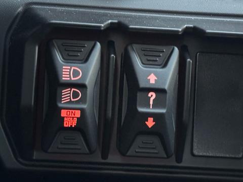 2026 Can-Am Defender XT CAB HD11 in Columbia, Missouri - Photo 14