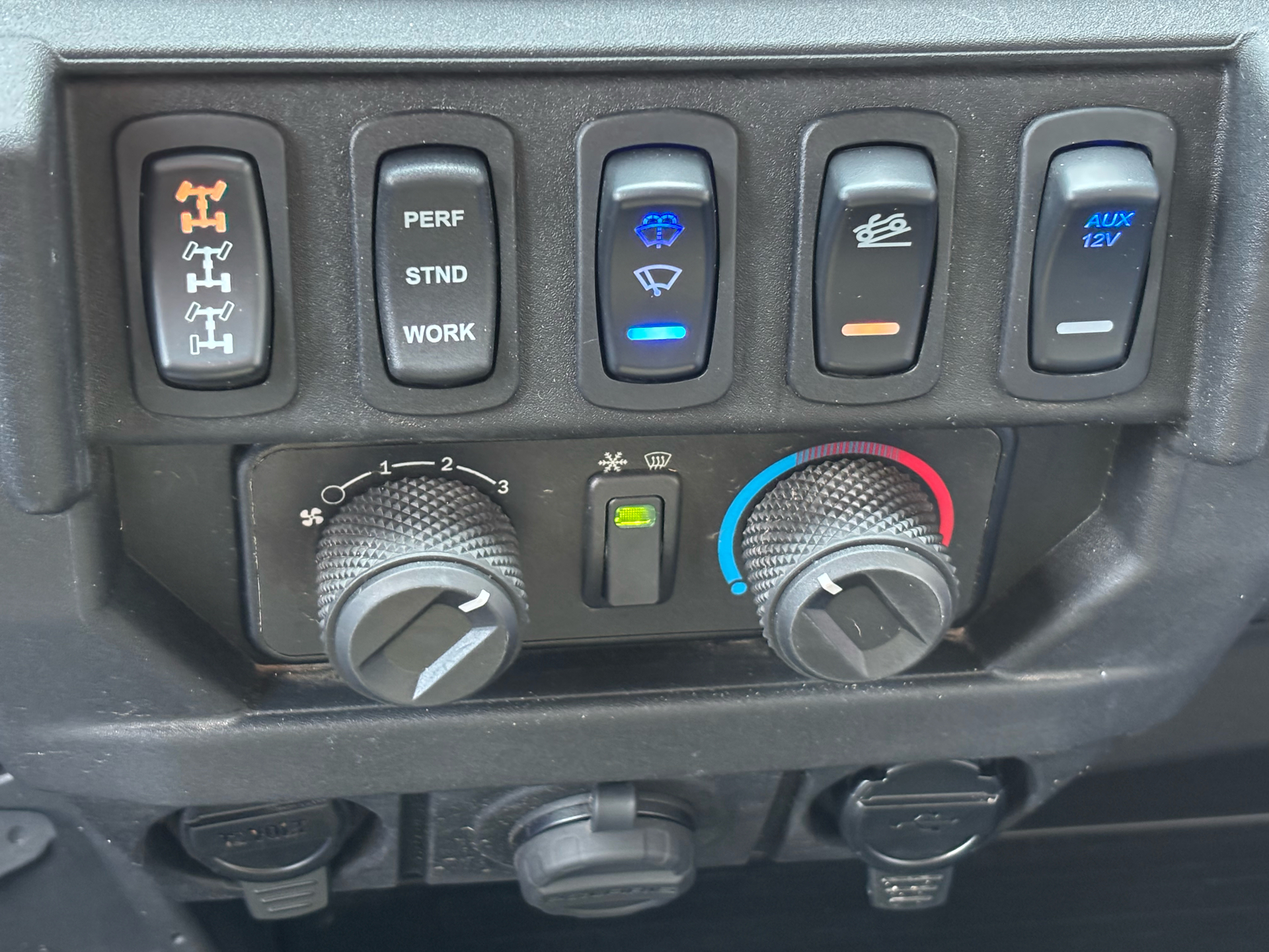 2023 Polaris Ranger Crew XP 1000 NorthStar Edition + Ride Command Trail Boss in Columbia, Missouri - Photo 11