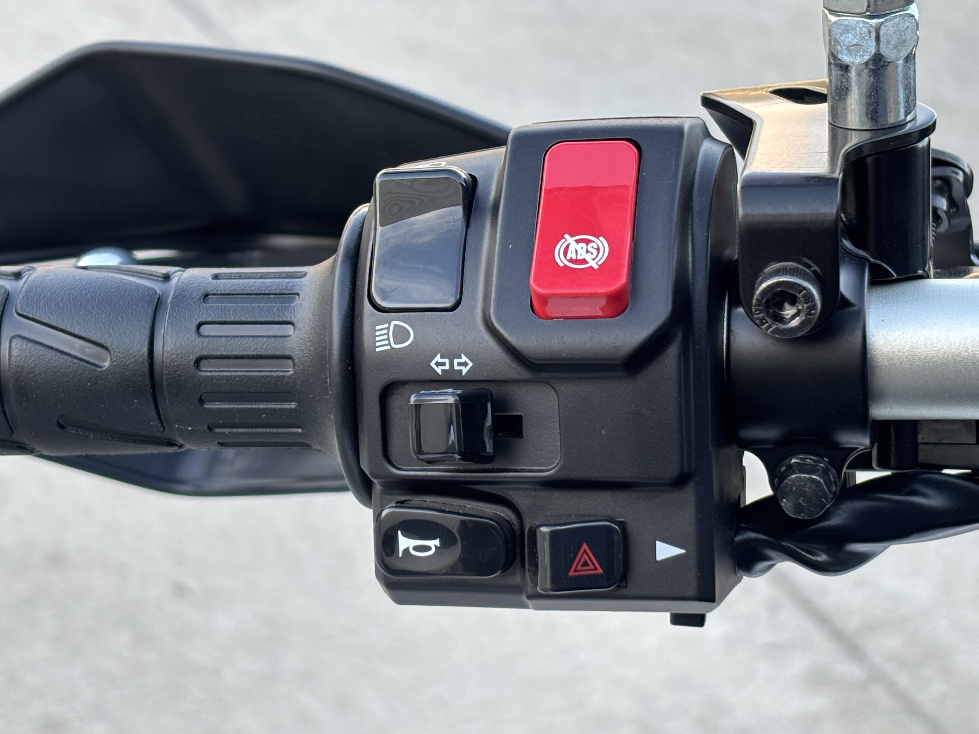 2026 Kawasaki KLE®500 SE ABS in Columbia, Missouri - Photo 9