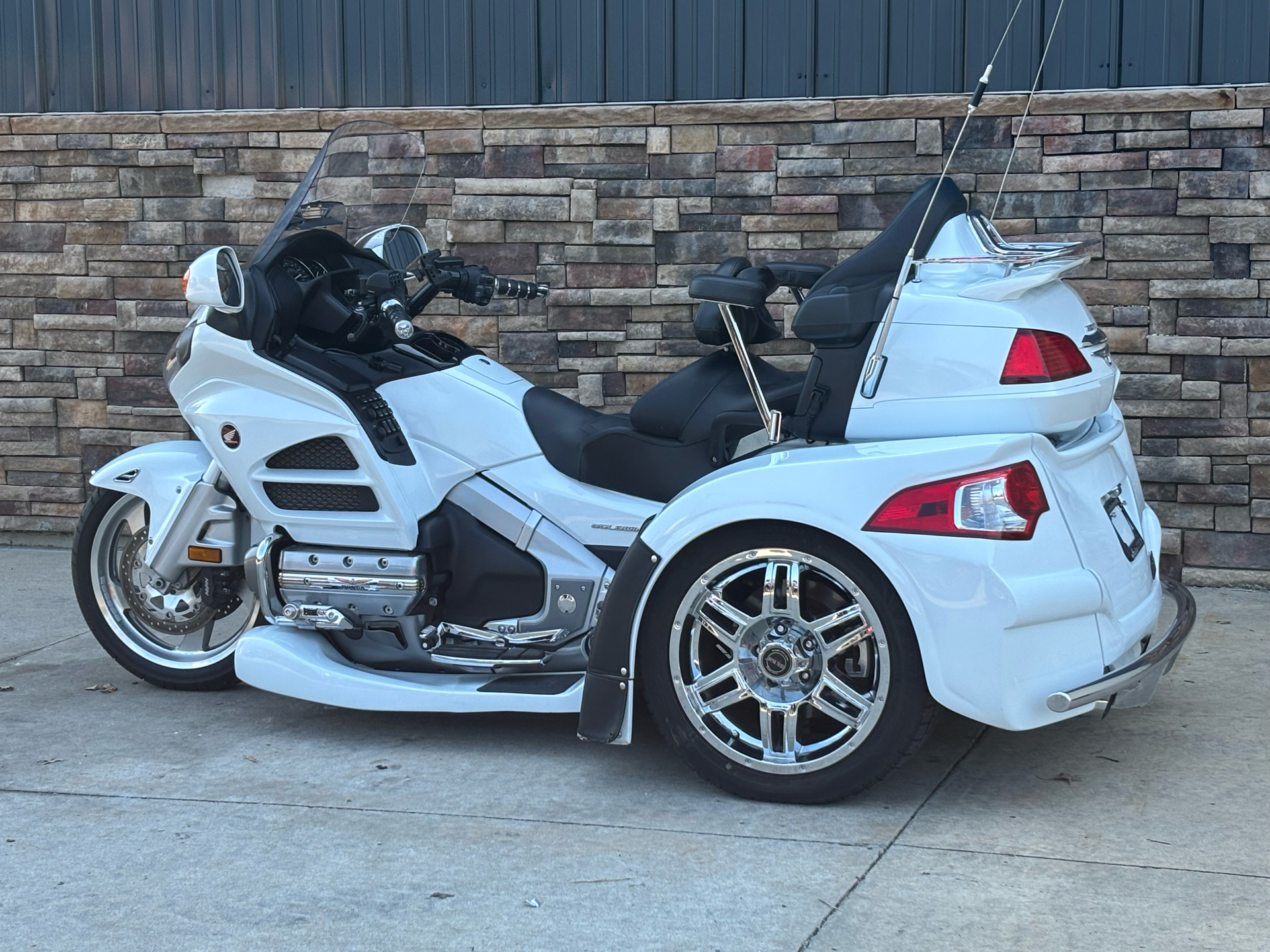 2017 Honda Gold Wing Audio Comfort Navi XM in Columbia, Missouri - Photo 3