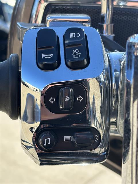 2018 Indian Motorcycle Roadmaster® ABS in Columbia, Missouri - Photo 16