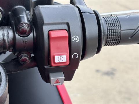 2024 Honda CBR650R ABS in Columbia, Missouri - Photo 11