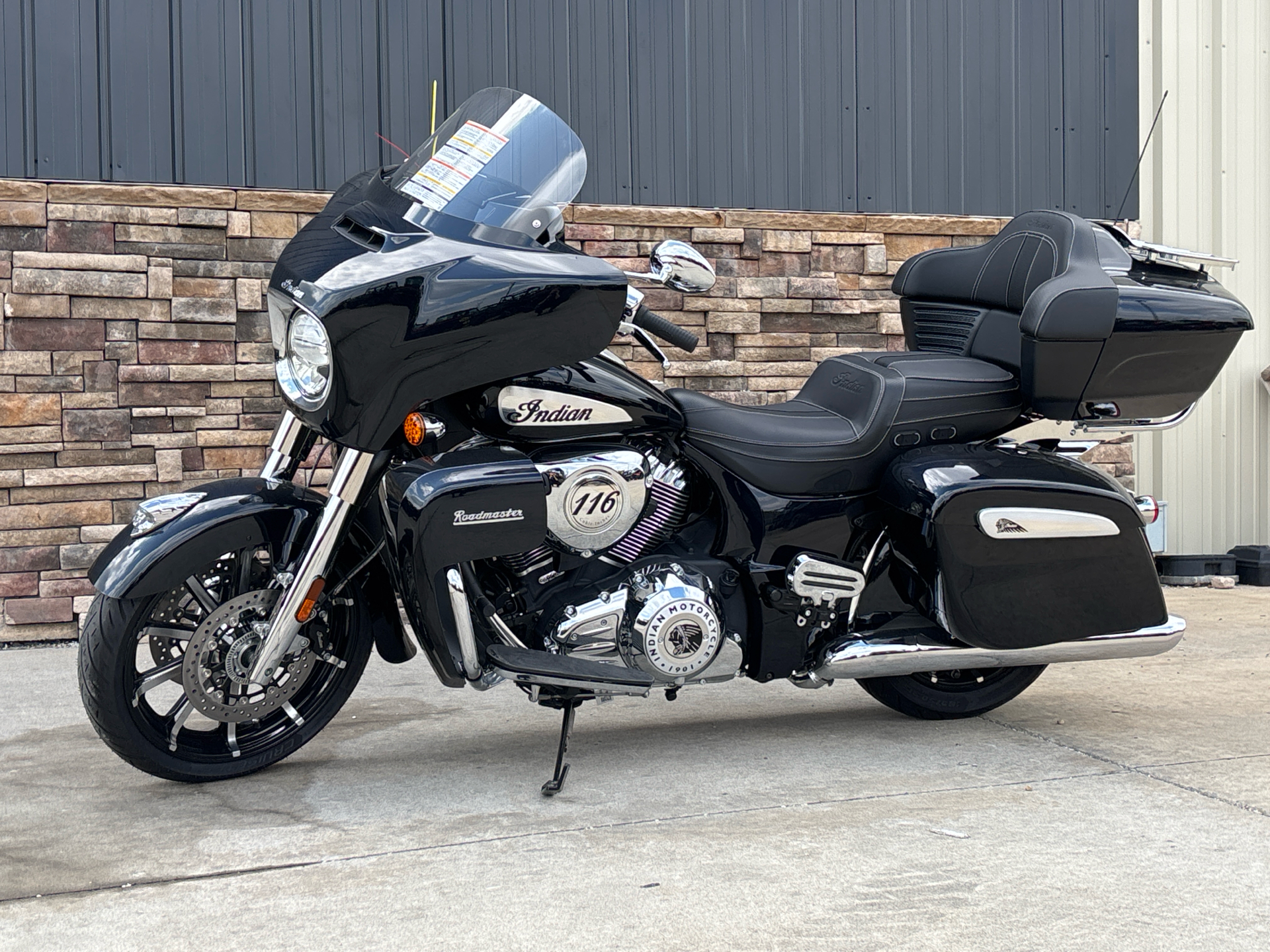2024 Indian Motorcycle Roadmaster® Limited in Columbia, Missouri - Photo 2