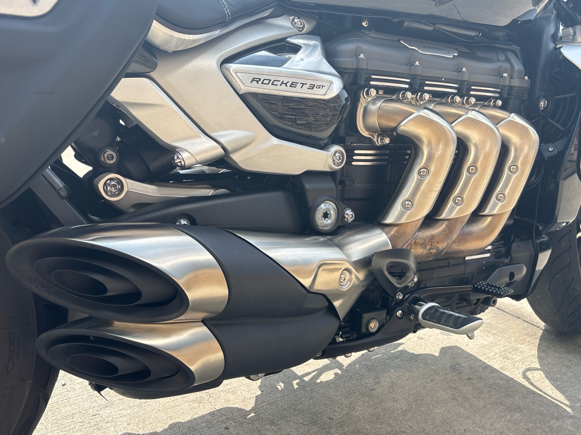 2020 Triumph Rocket 3 GT in Columbia, Missouri - Photo 10