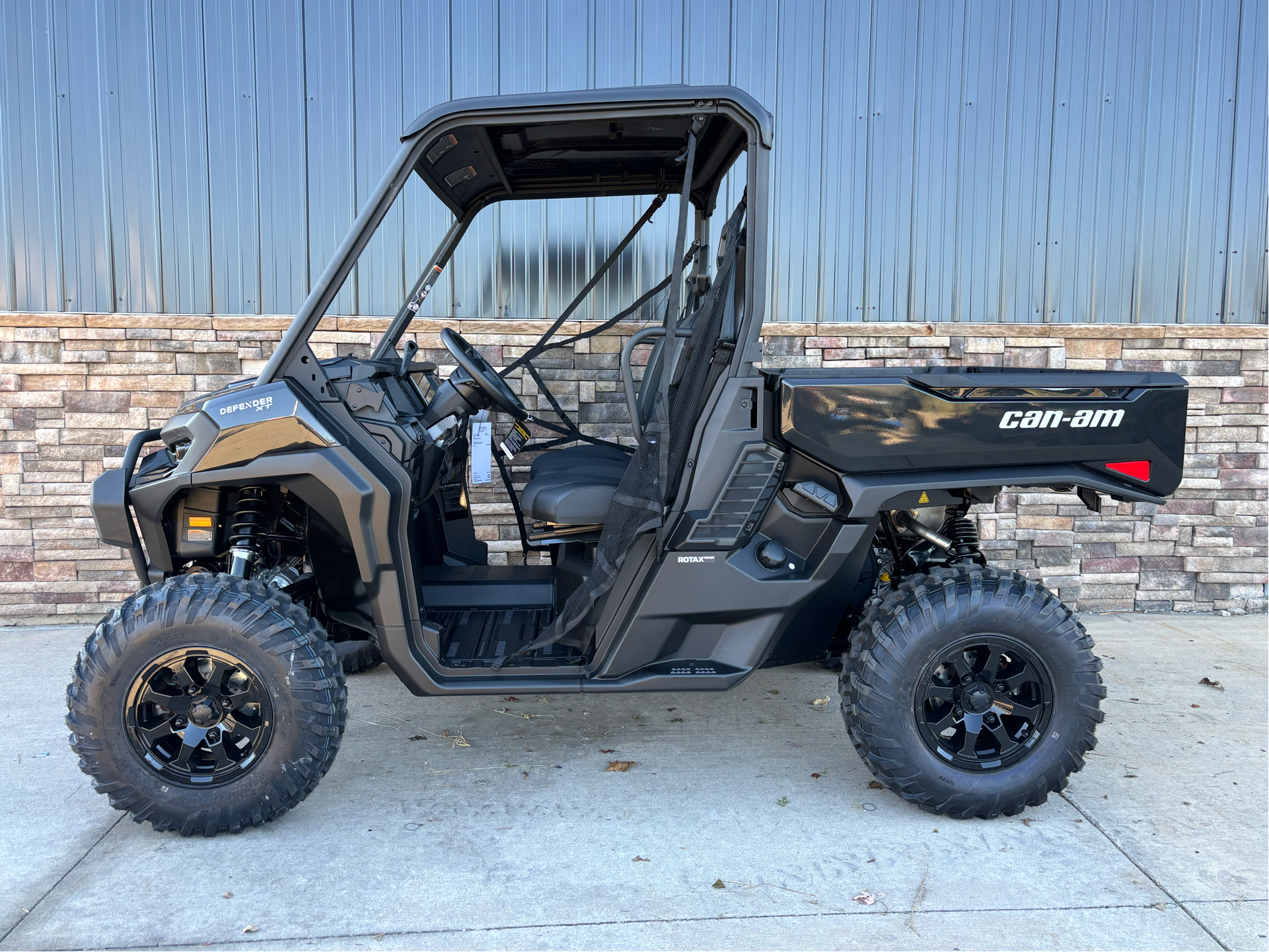 2026 Can-Am Defender XT HD11 in Columbia, Missouri - Photo 1