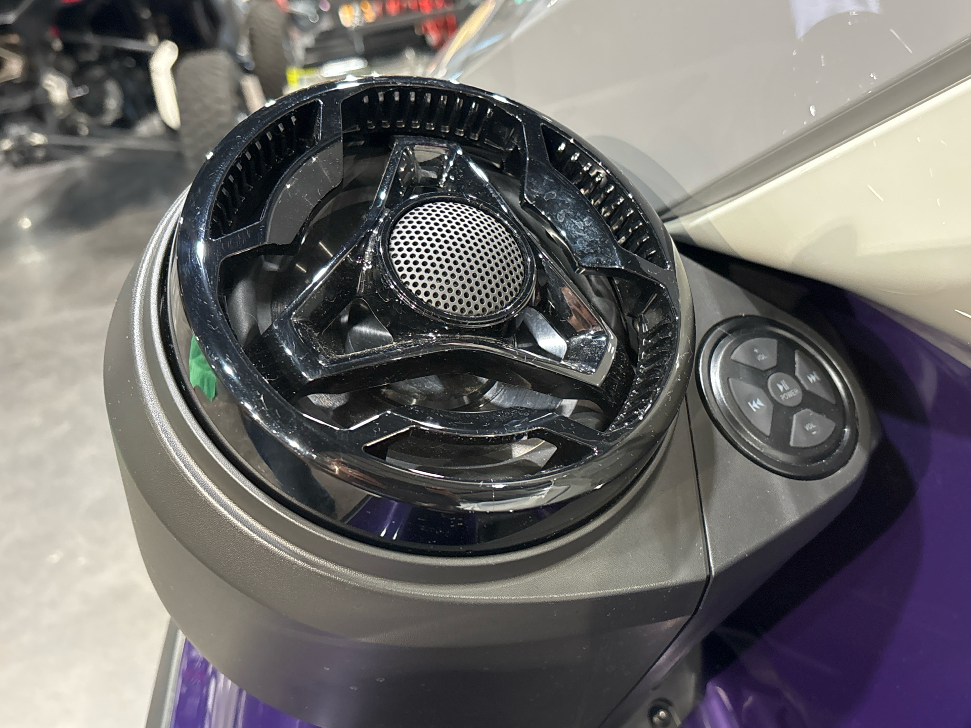 2025 Sea-Doo GTI SE 170 + Tech Package, audio, iDF, iBR in Columbia, Missouri - Photo 6