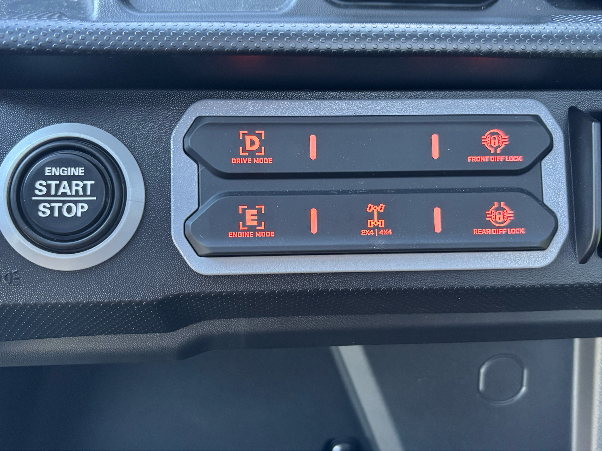 2026 Can-Am Defender XT HD11 in Columbia, Missouri - Photo 9