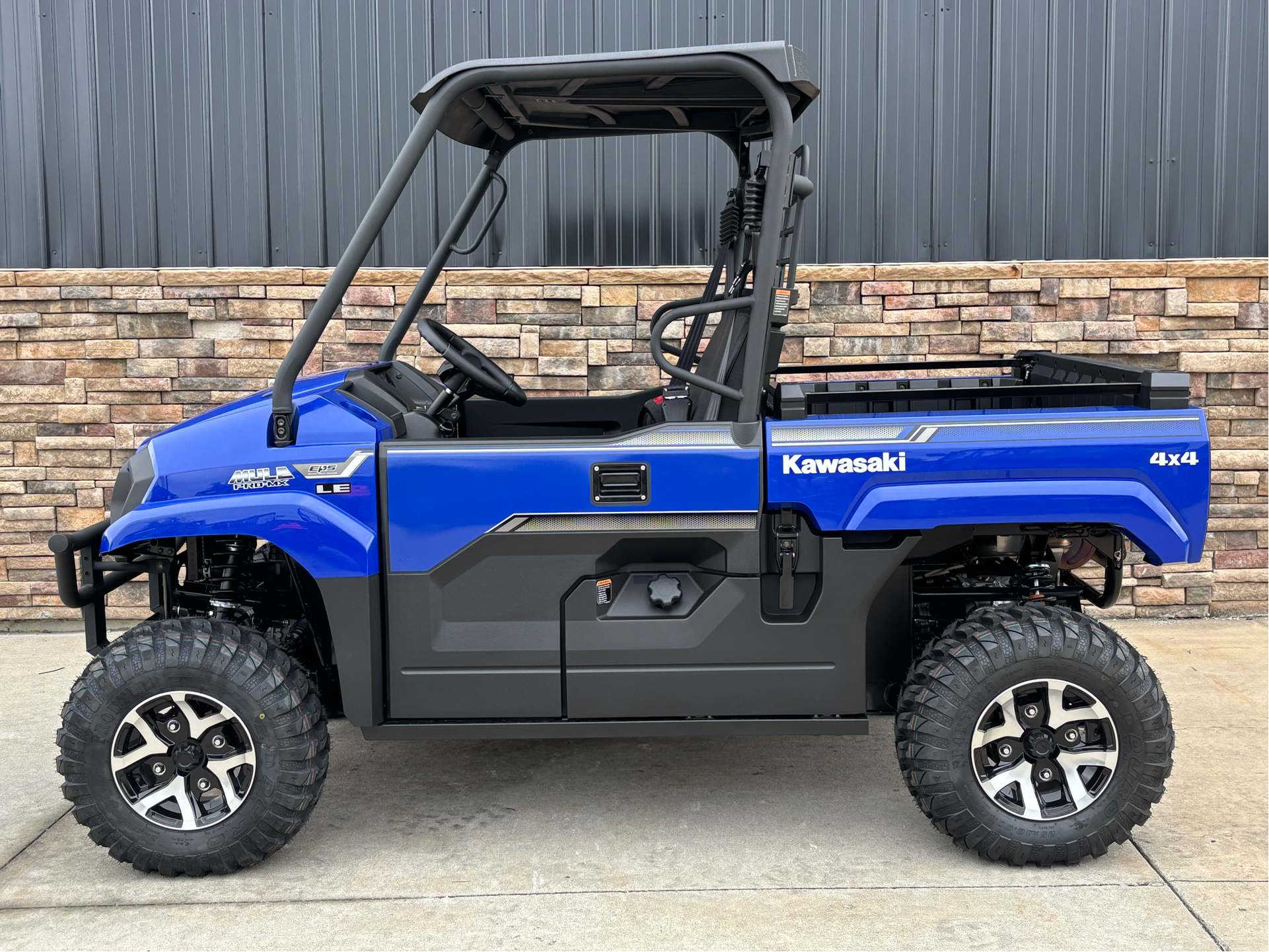 2026 Kawasaki MULE PRO-MX LE in Columbia, Missouri - Photo 2