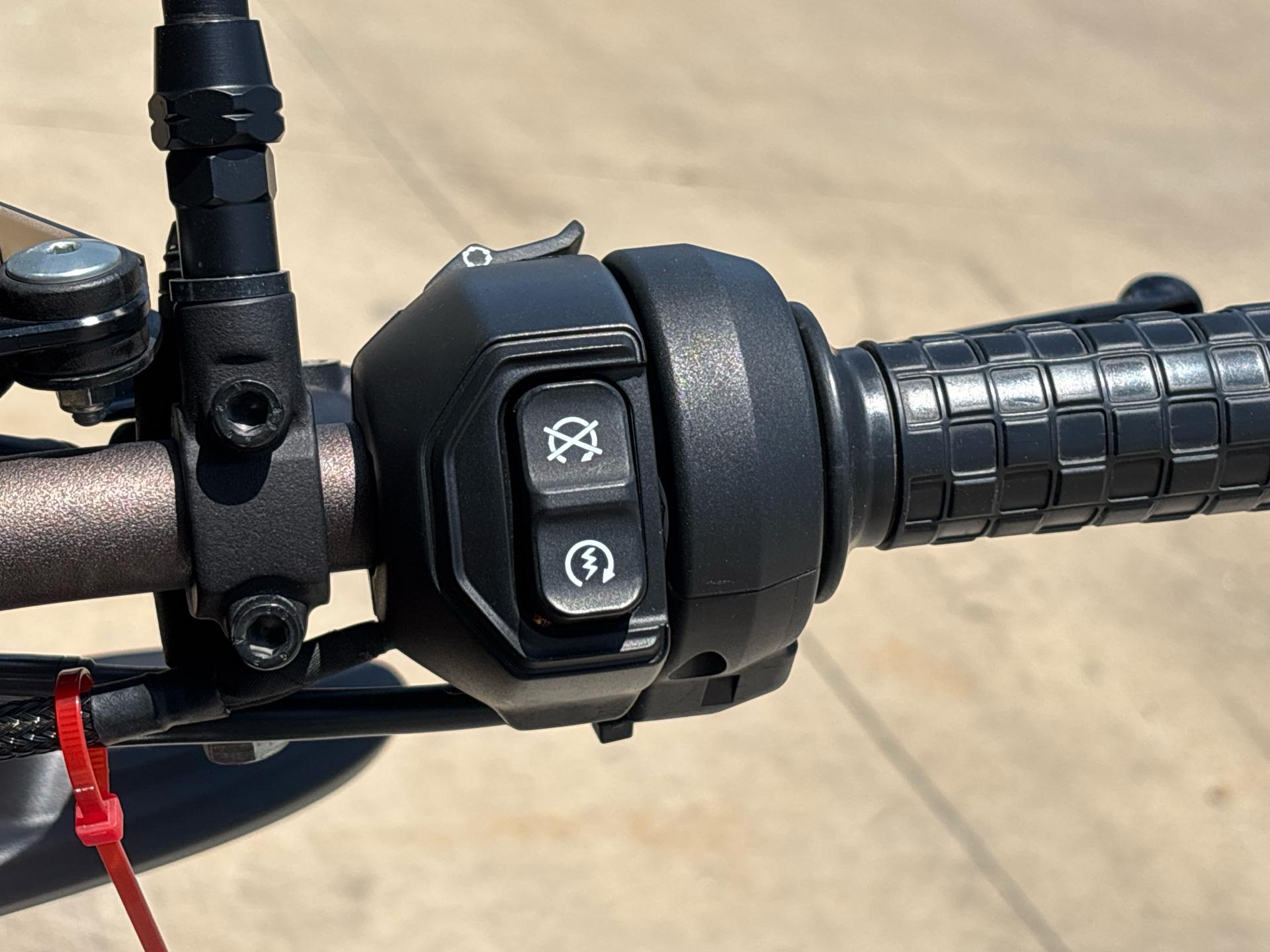 2019 Indian Motorcycle FTR™ 1200 S in Columbia, Missouri - Photo 7