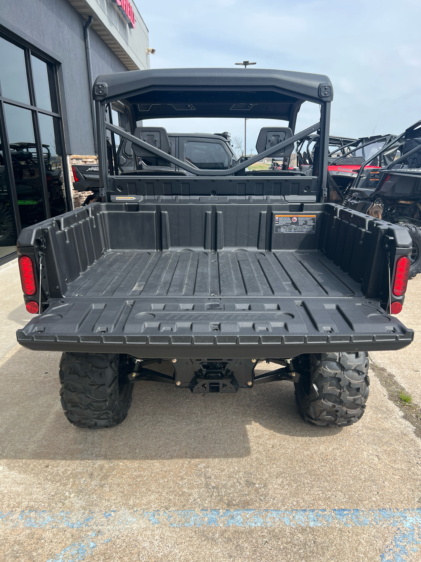 2025 Can-Am Defender XT HD7 in Columbia, Missouri - Photo 4