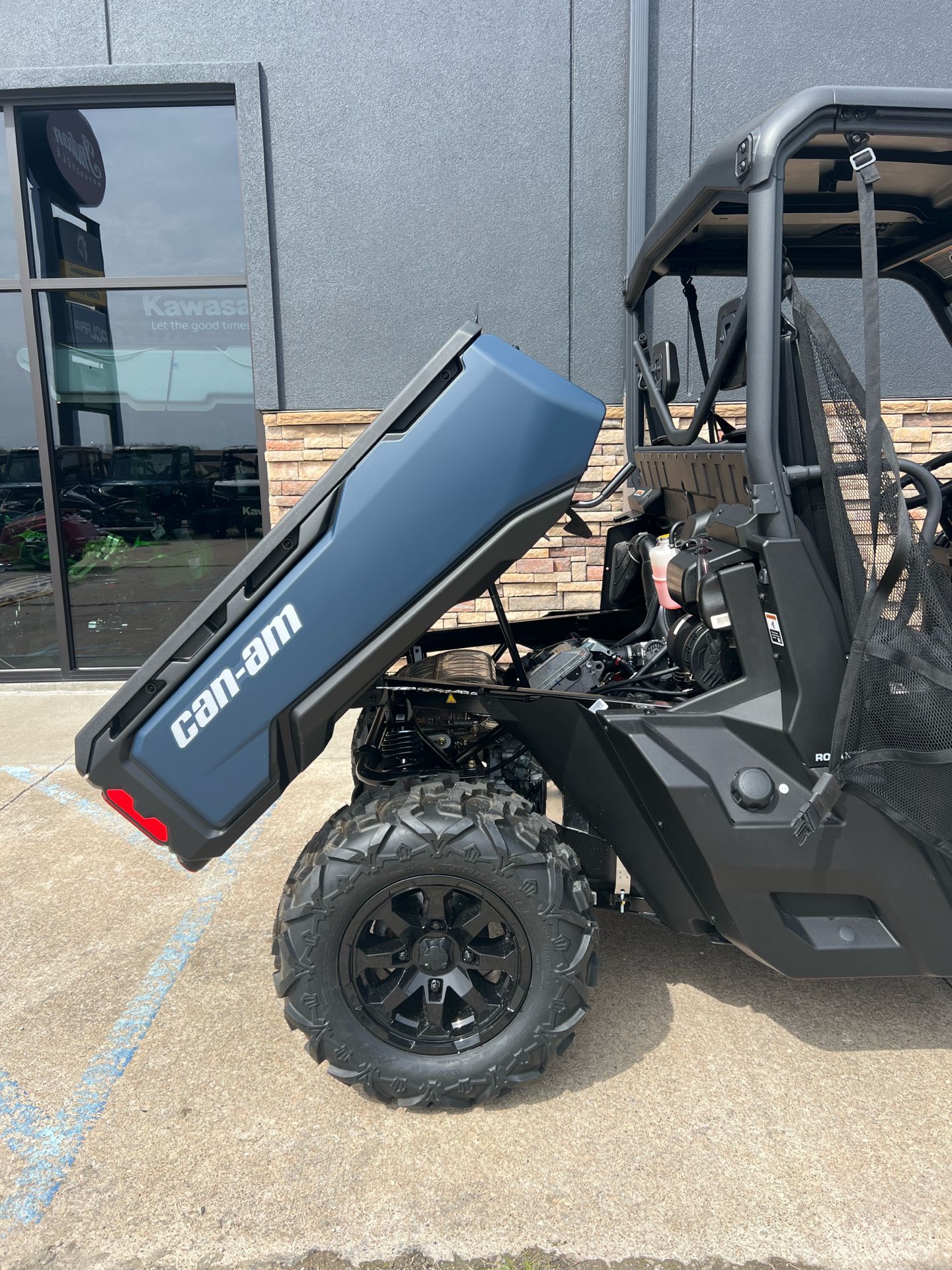 2025 Can-Am Defender XT HD7 in Columbia, Missouri - Photo 6