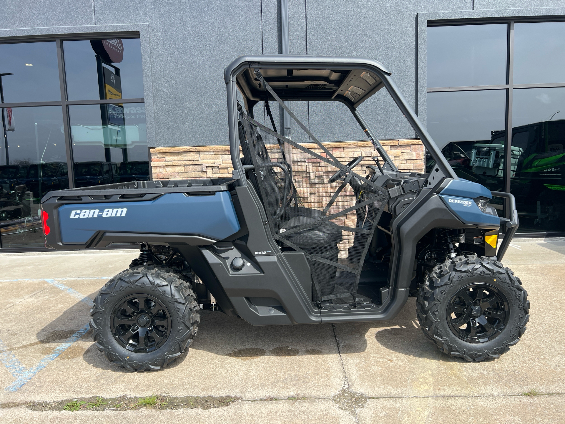 2025 Can-Am Defender XT HD7 in Columbia, Missouri - Photo 1